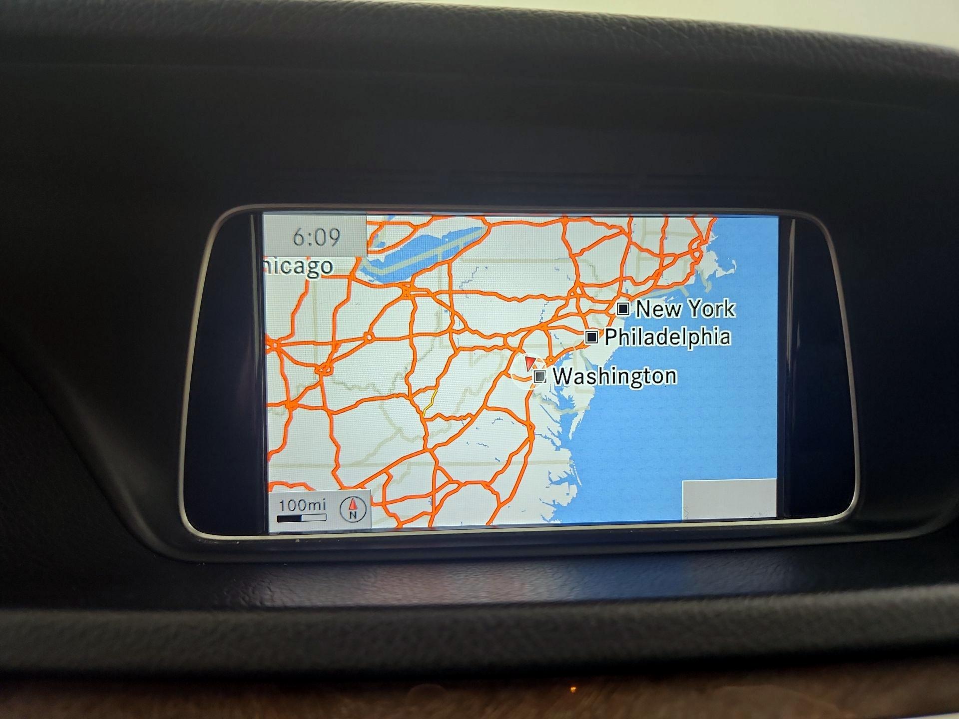 Thumbnail: 2015 Mercedes-Benz E-Class - 14