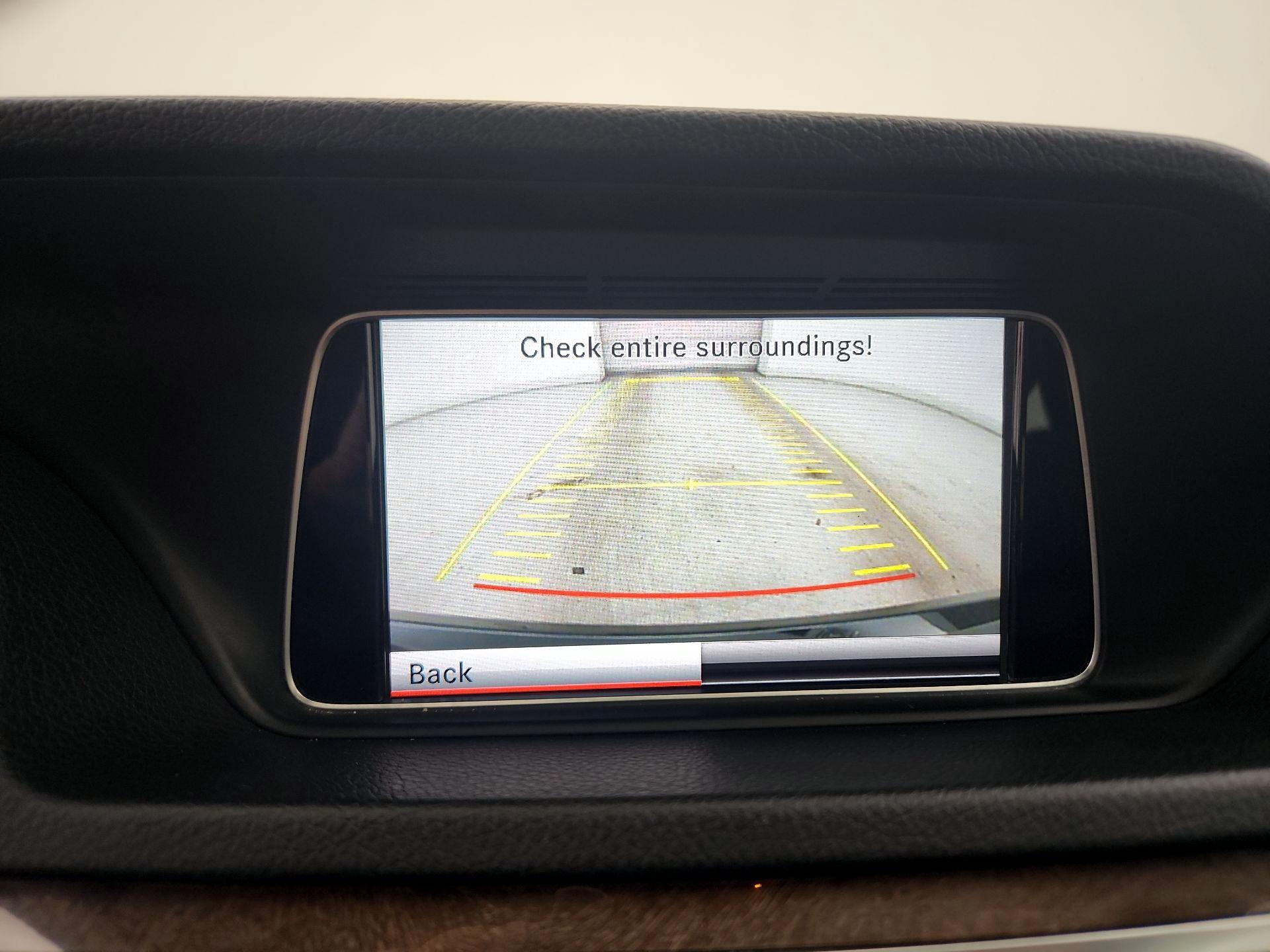 Thumbnail: 2015 Mercedes-Benz E-Class - 15