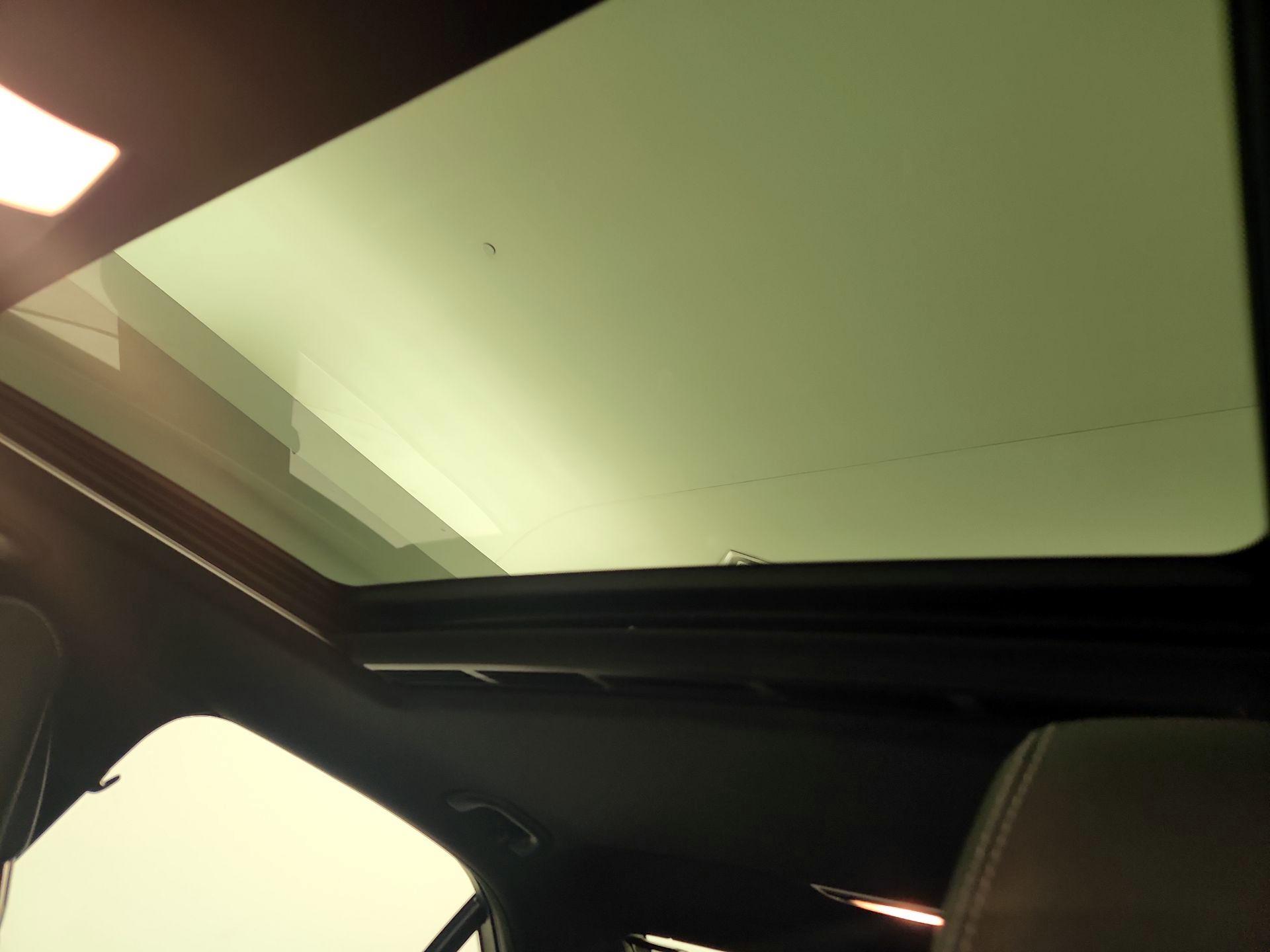 Thumbnail: 2015 Mercedes-Benz E-Class - 20