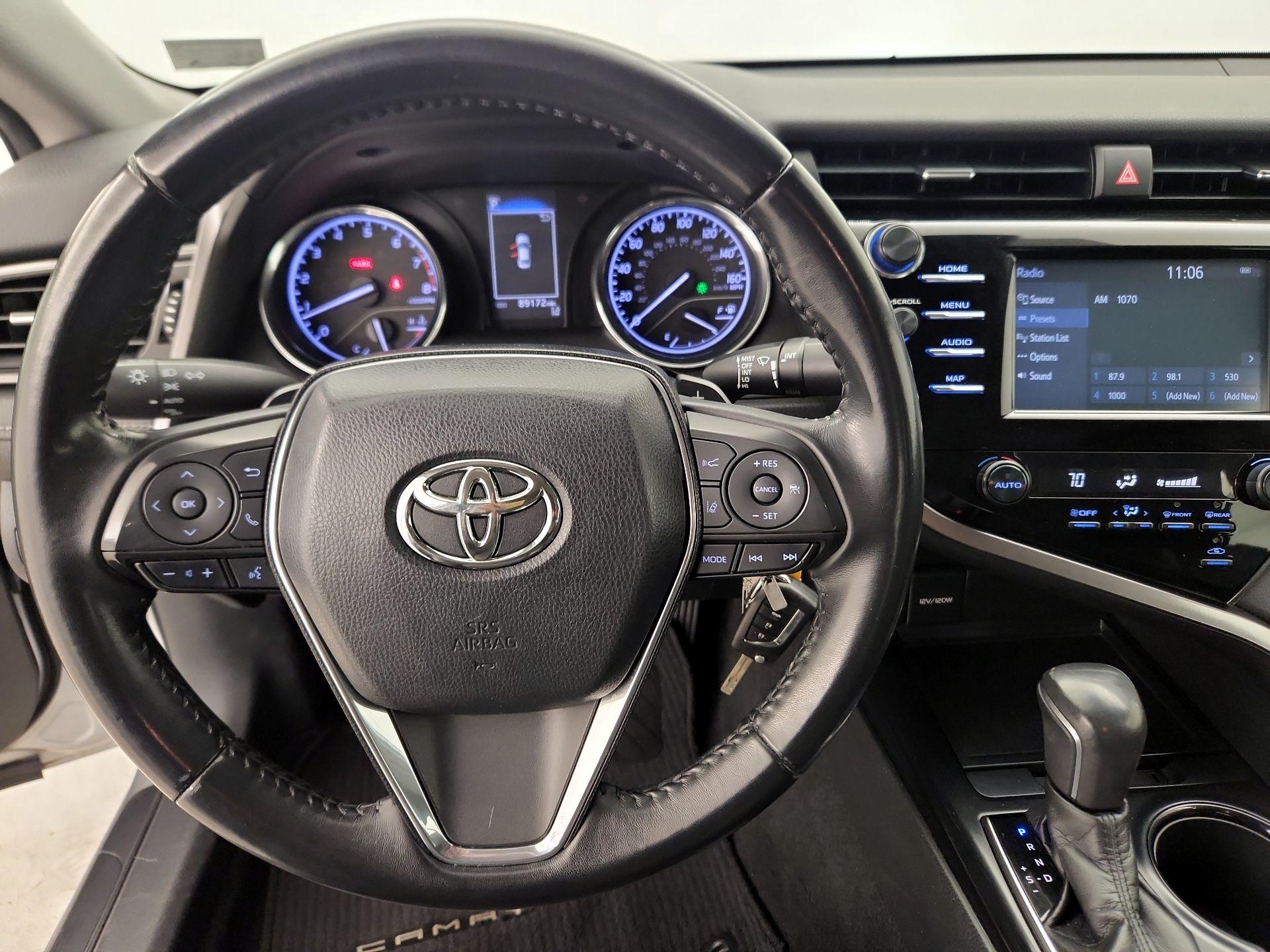 Thumbnail: 2019 Toyota Camry - 10