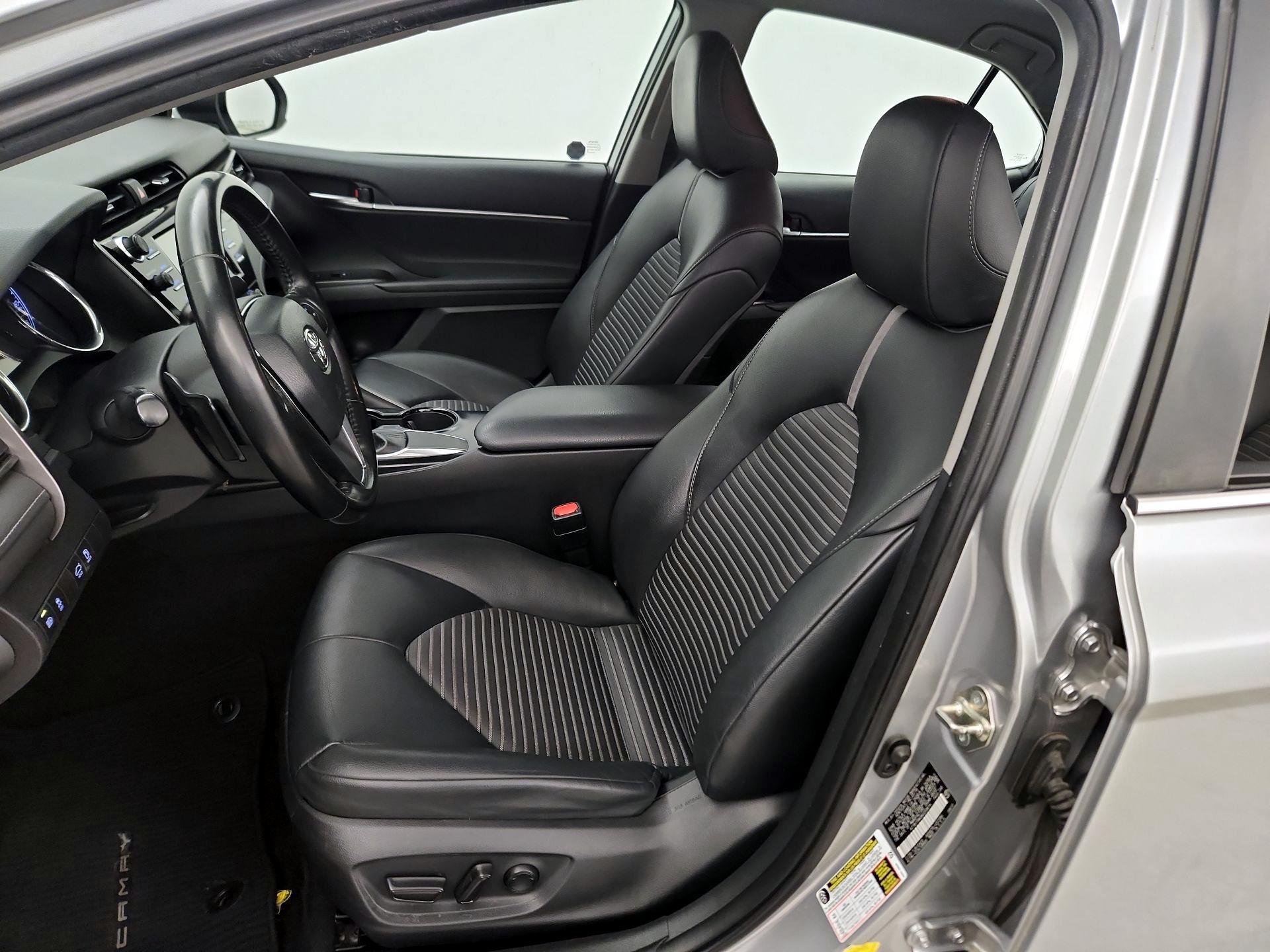 Thumbnail: 2019 Toyota Camry - 11