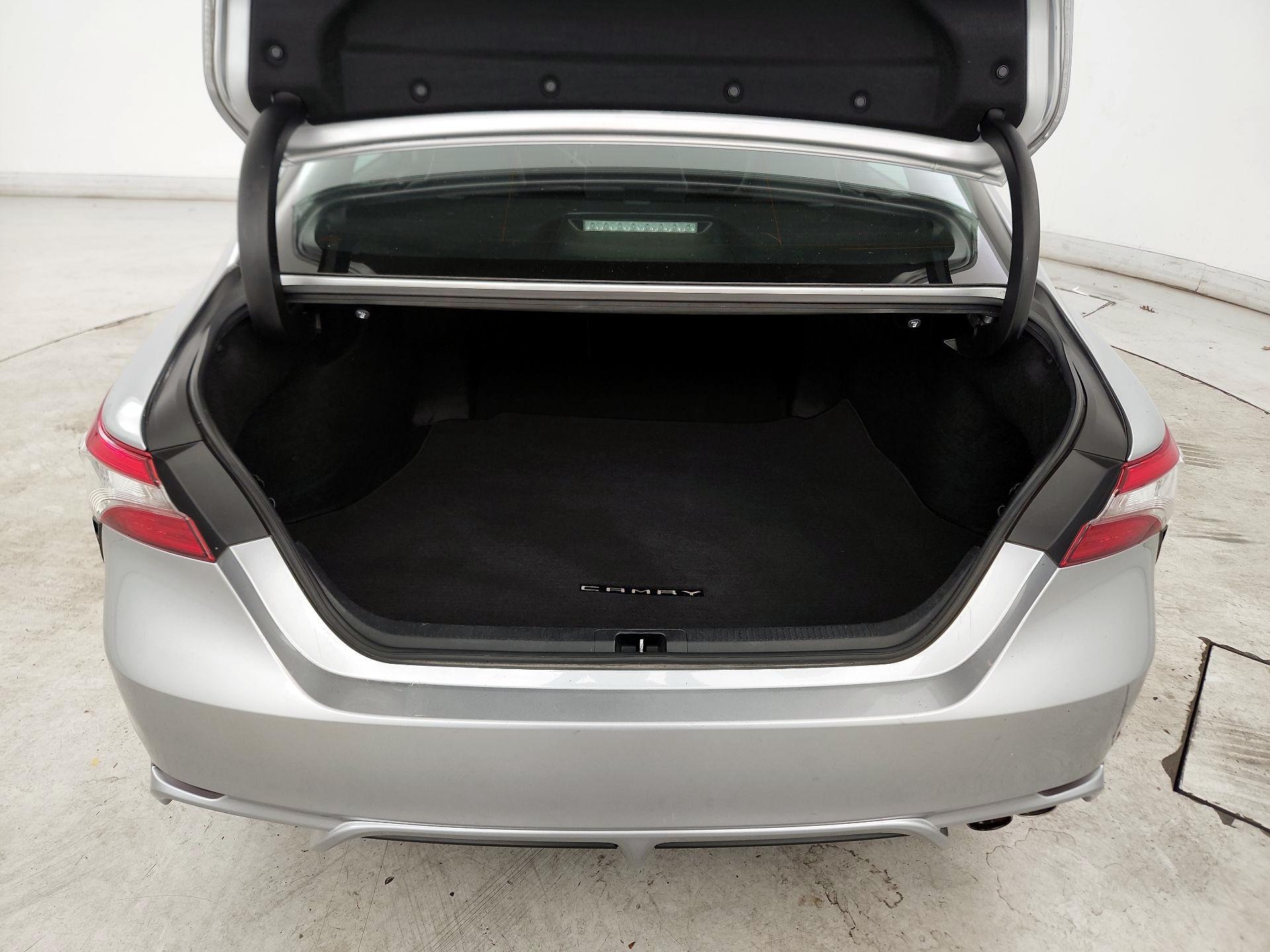 Thumbnail: 2019 Toyota Camry - 20