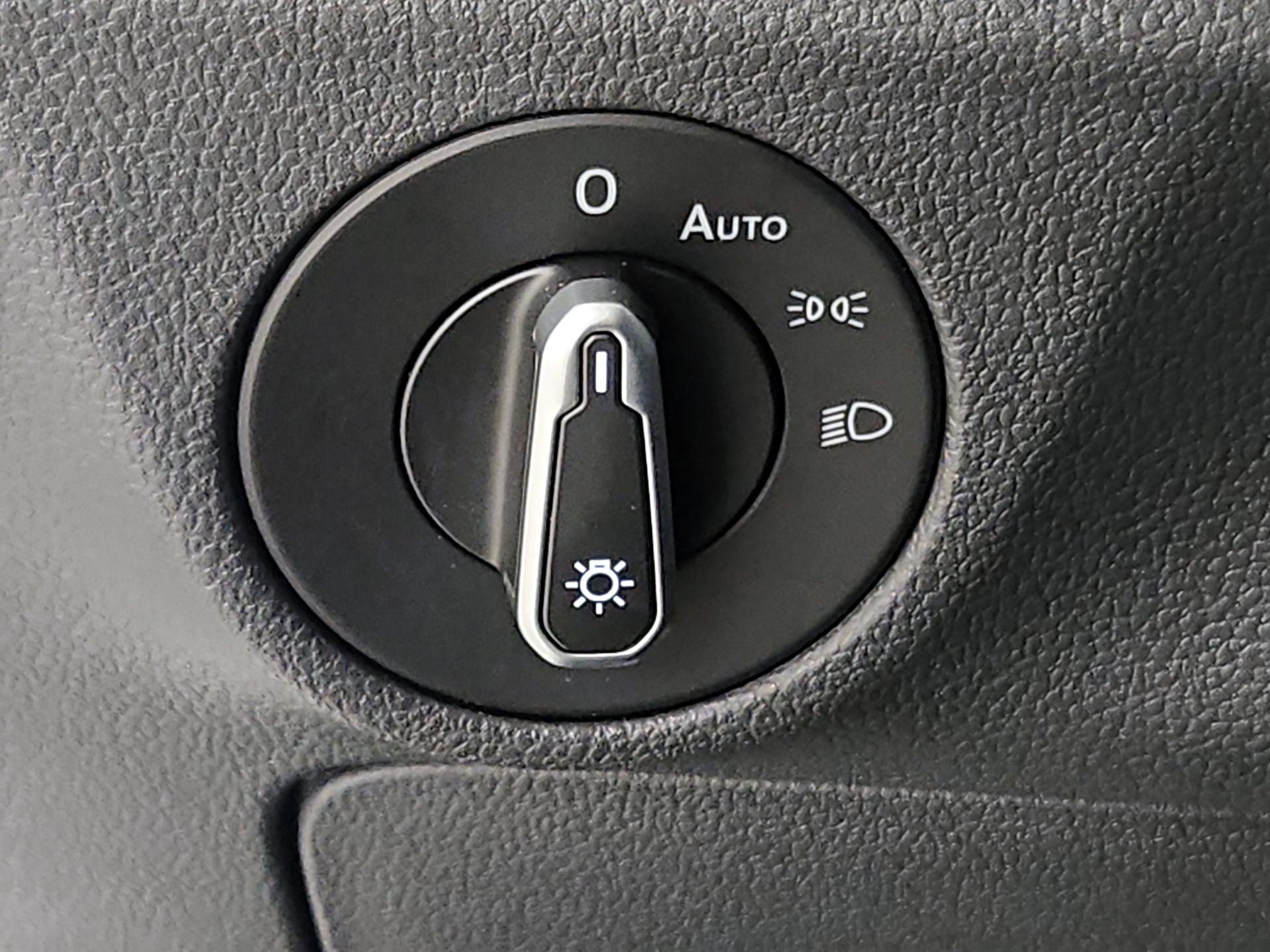 Thumbnail: 2024 Volkswagen Jetta - 13