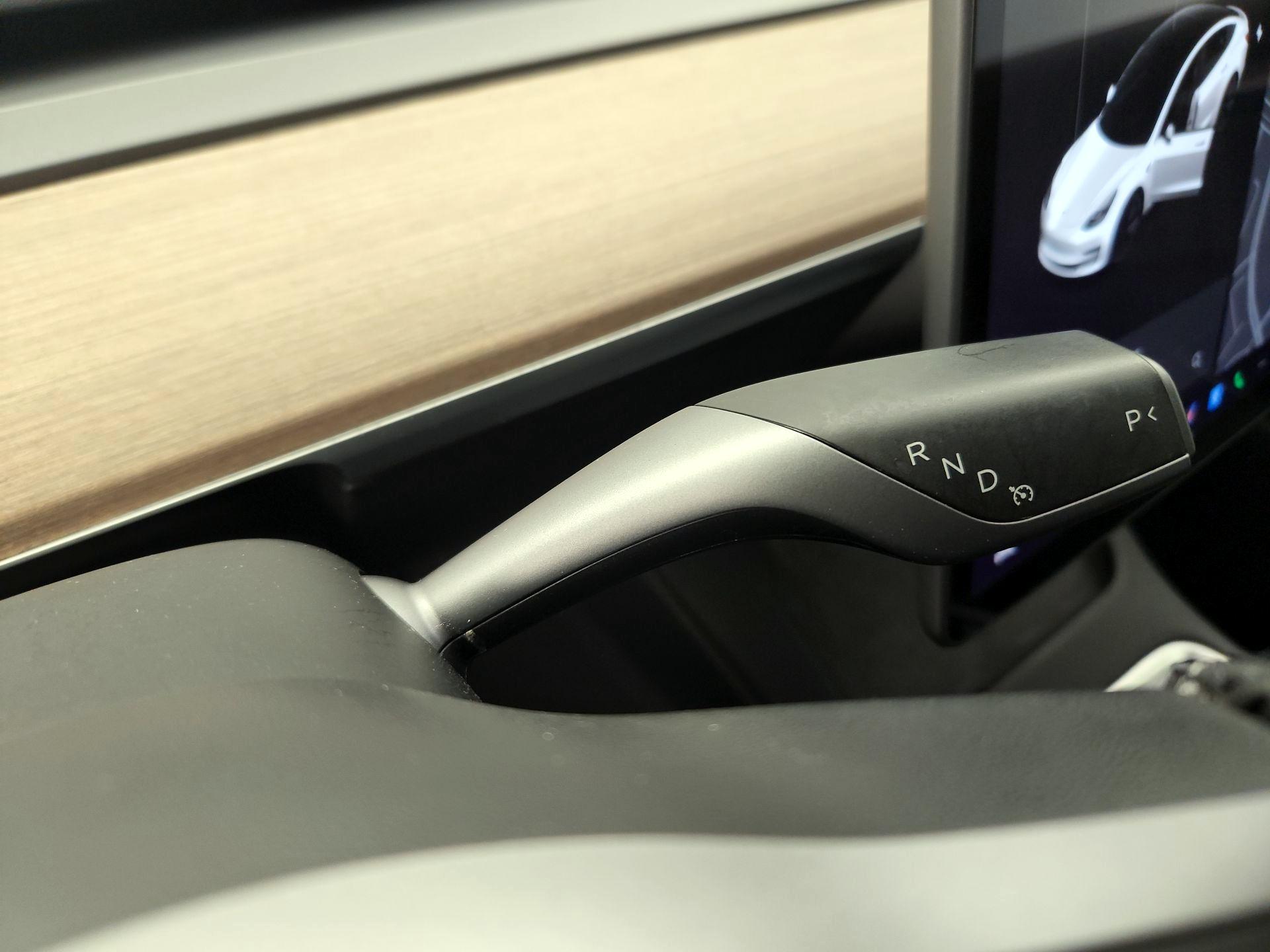 Thumbnail: 2022 Tesla Model 3 - 17