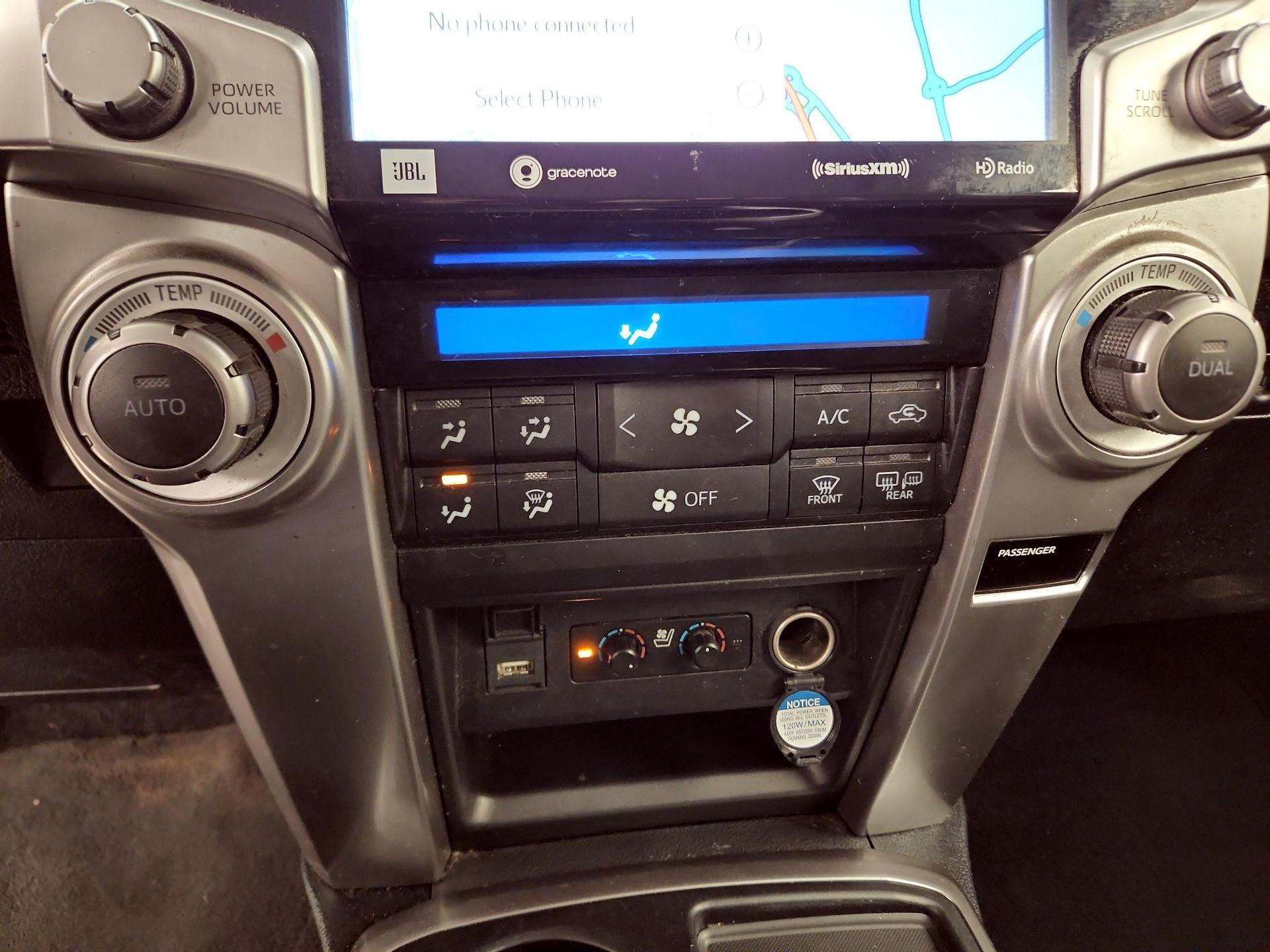 Thumbnail: 2021 Toyota 4Runner - 17