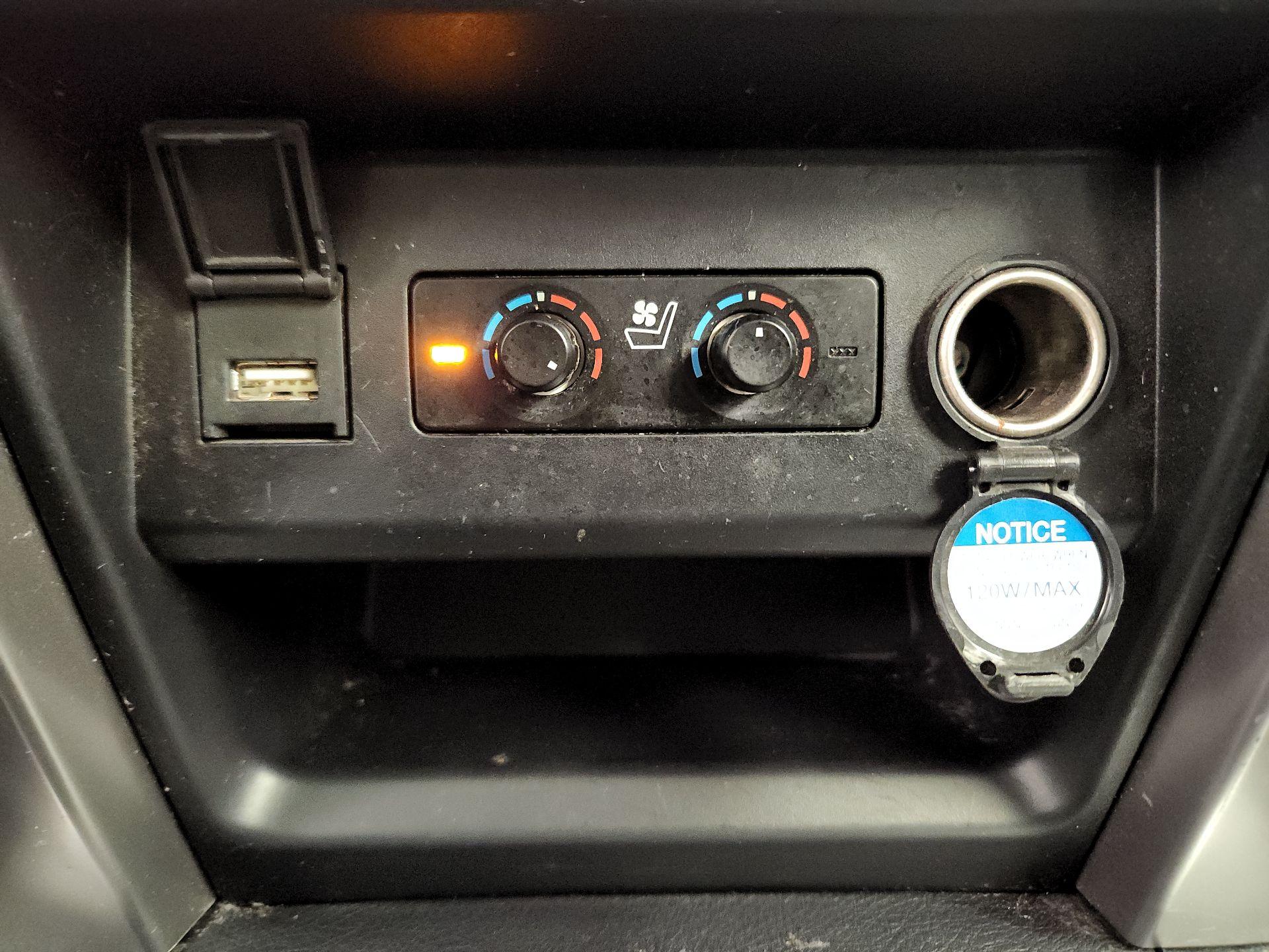 Thumbnail: 2021 Toyota 4Runner - 19