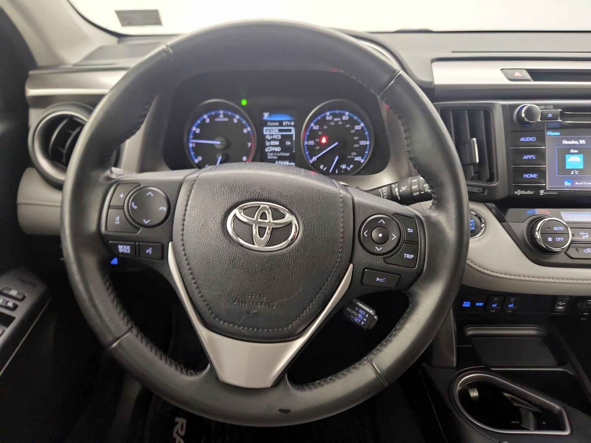 Thumbnail: 2018 Toyota RAV4 - 10