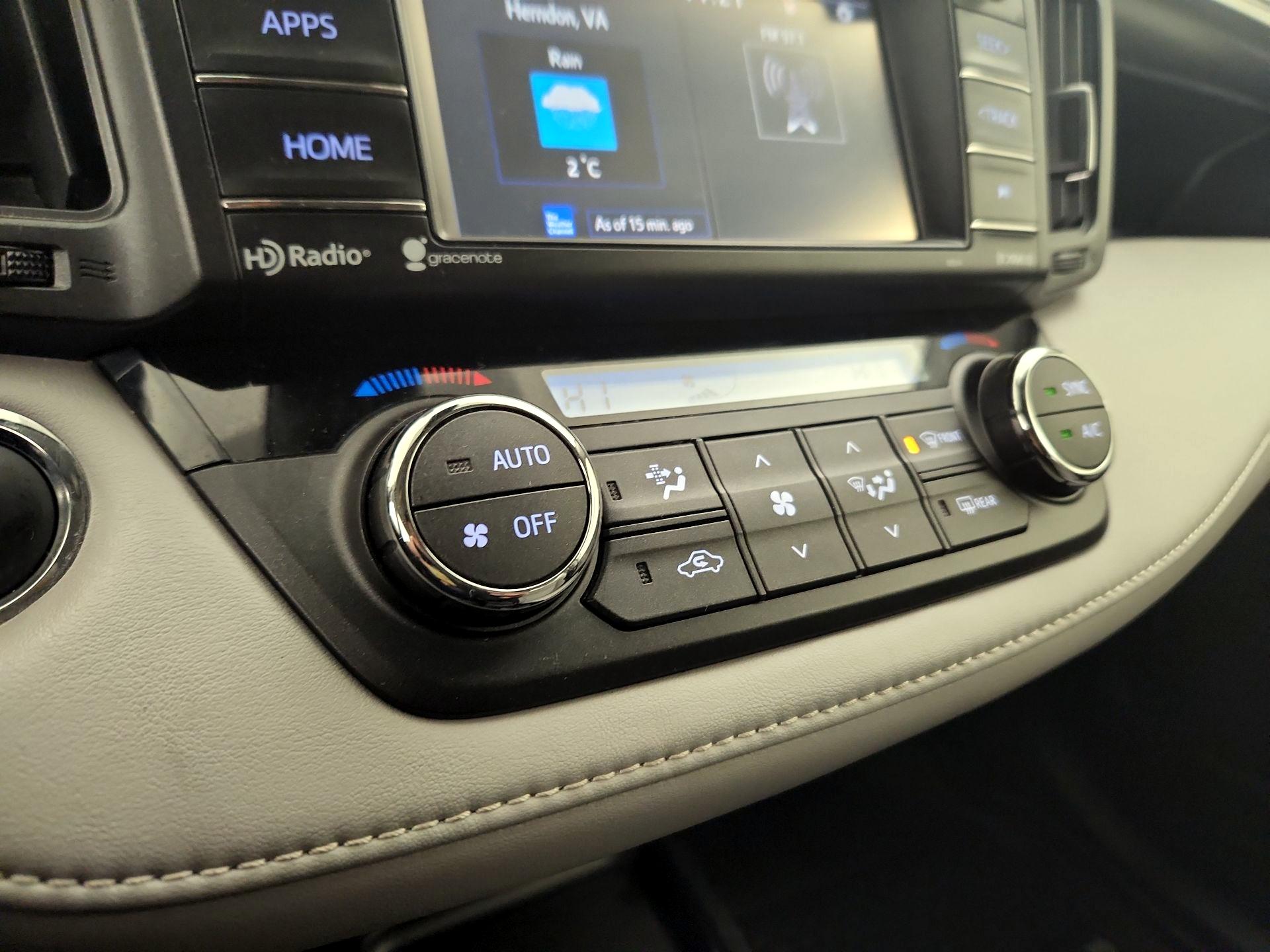 Thumbnail: 2018 Toyota RAV4 - 16