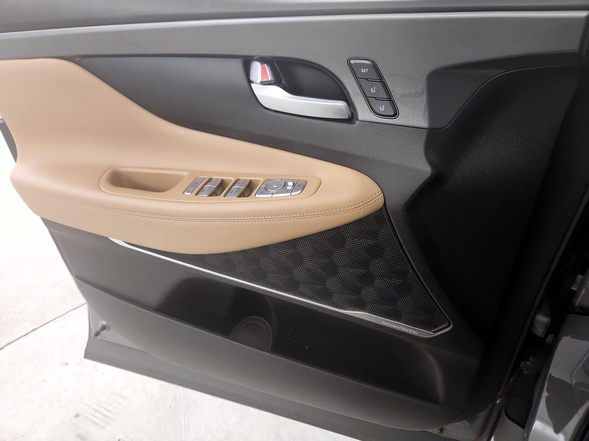 Thumbnail: 2022 Hyundai Santa Fe - 12