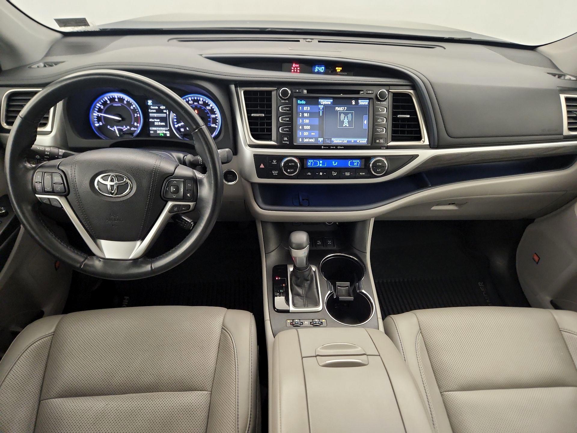 Thumbnail: 2018 Toyota Highlander - 9