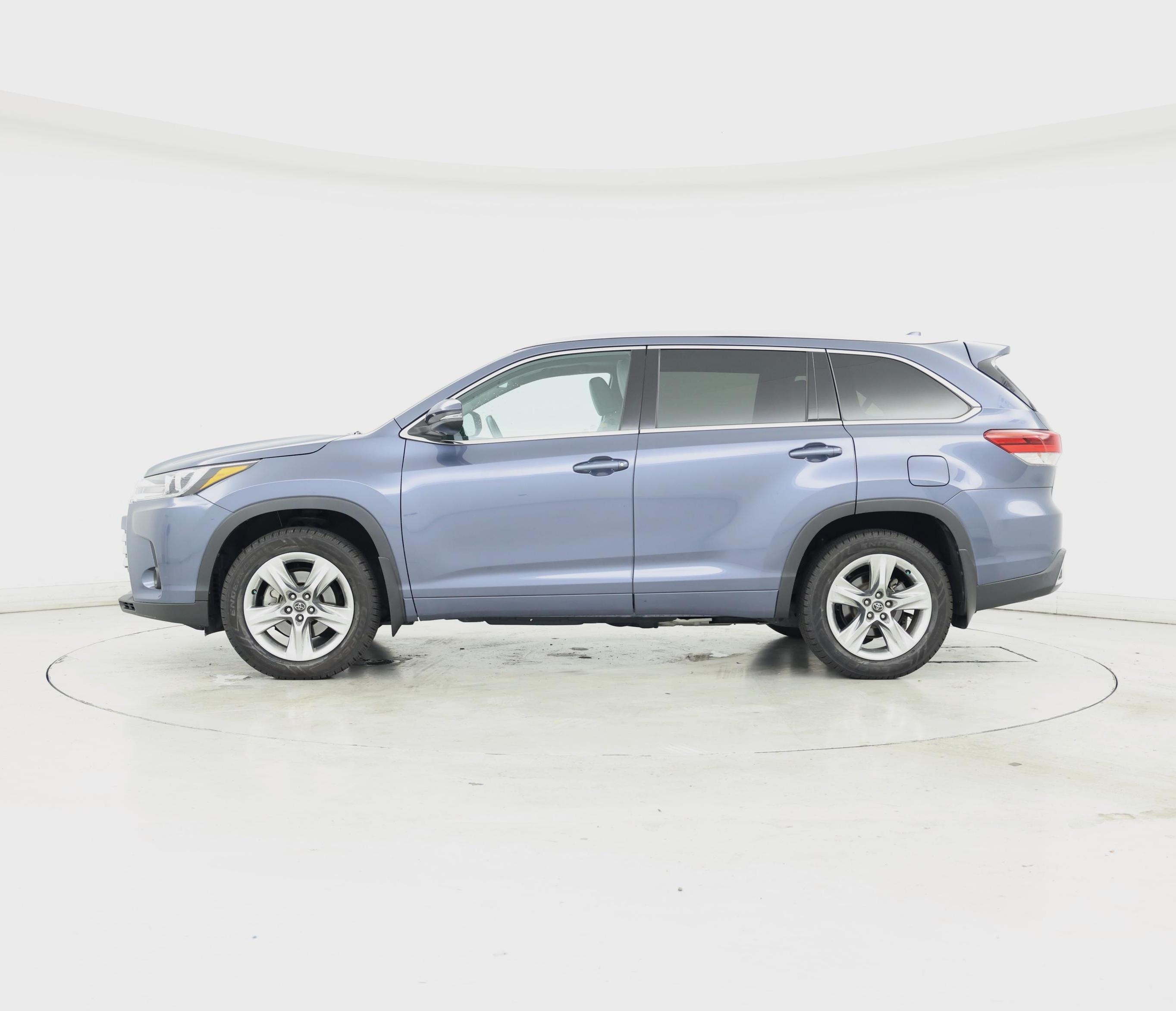 Thumbnail: 2018 Toyota Highlander - 3