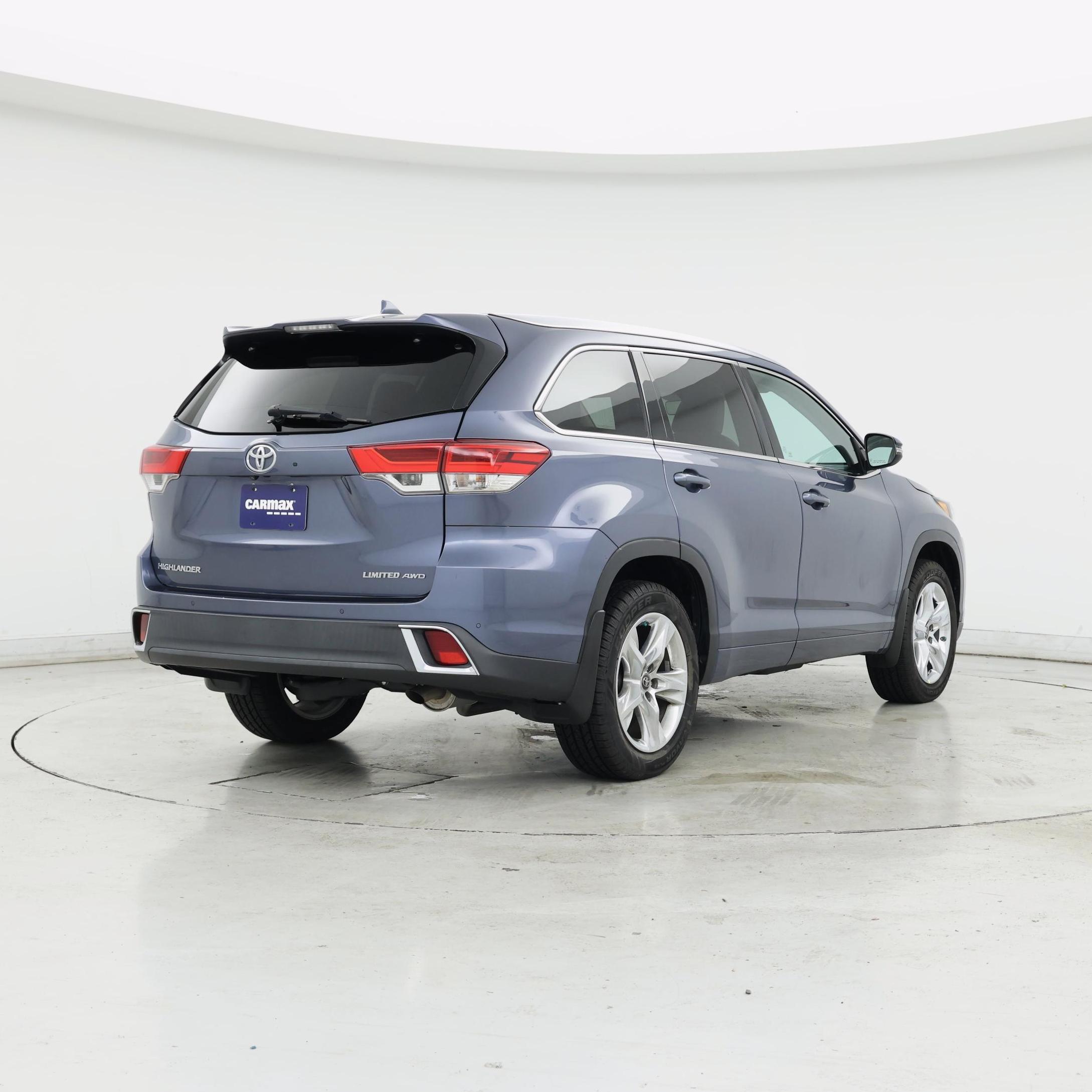 Thumbnail: 2018 Toyota Highlander - 8