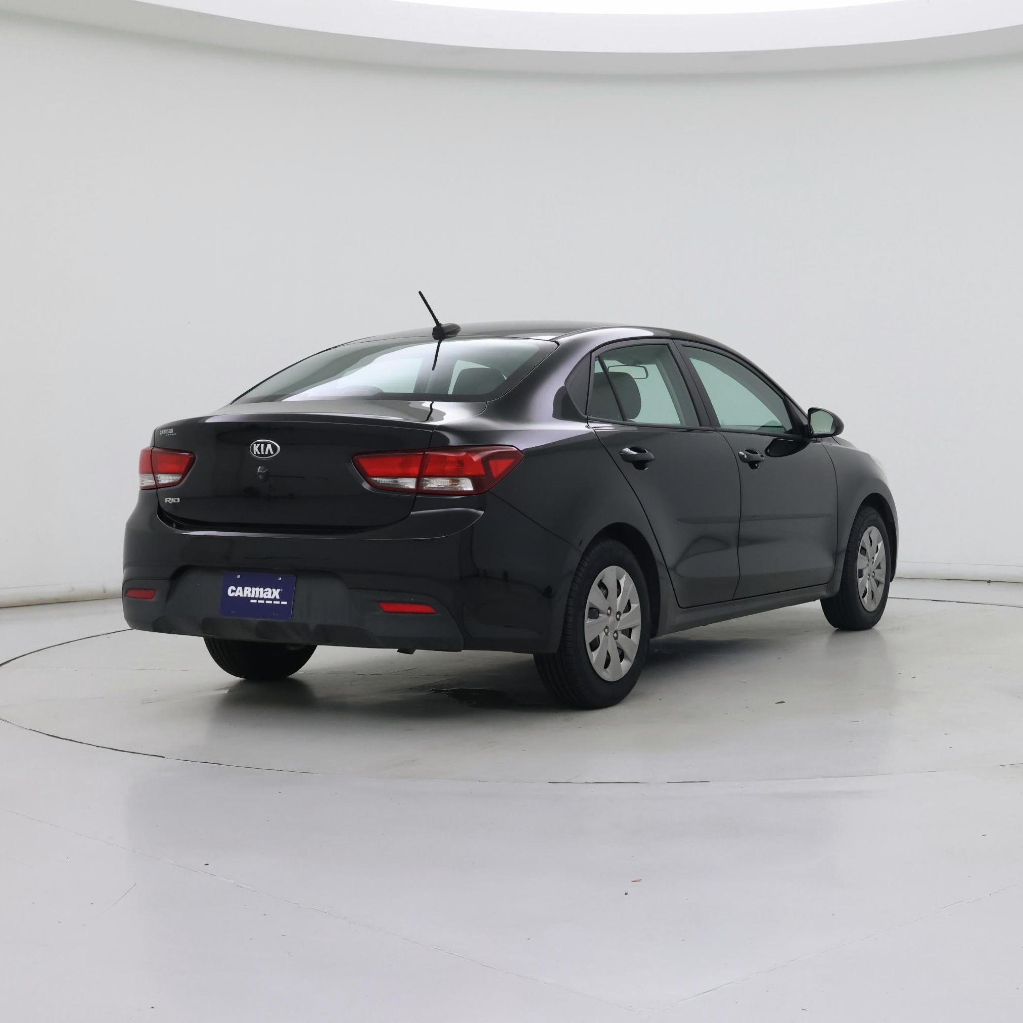Thumbnail: 2020 Kia Rio - 8