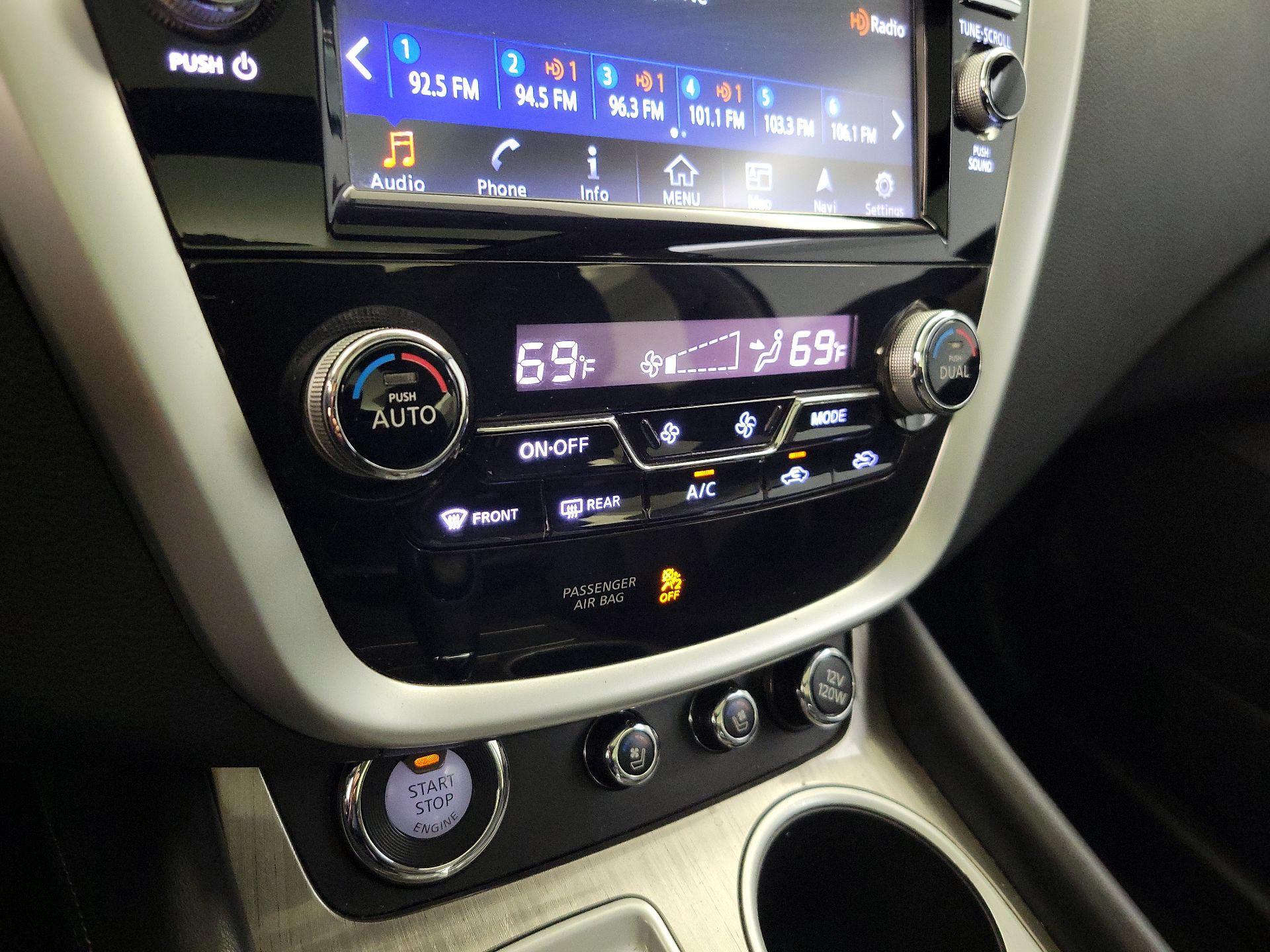 Thumbnail: 2017 Nissan Murano - 17