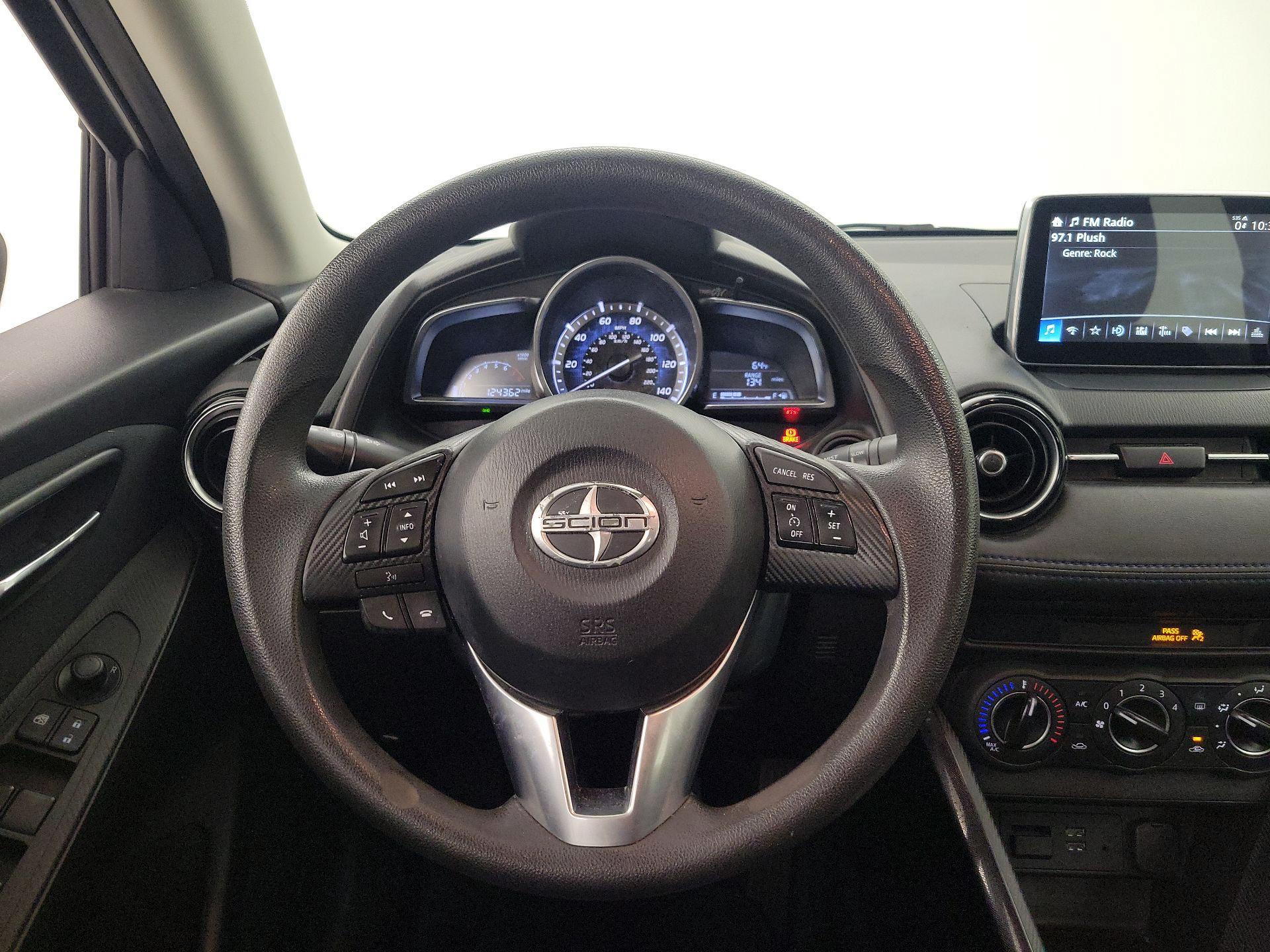 Thumbnail: 2016 Scion iA - 10