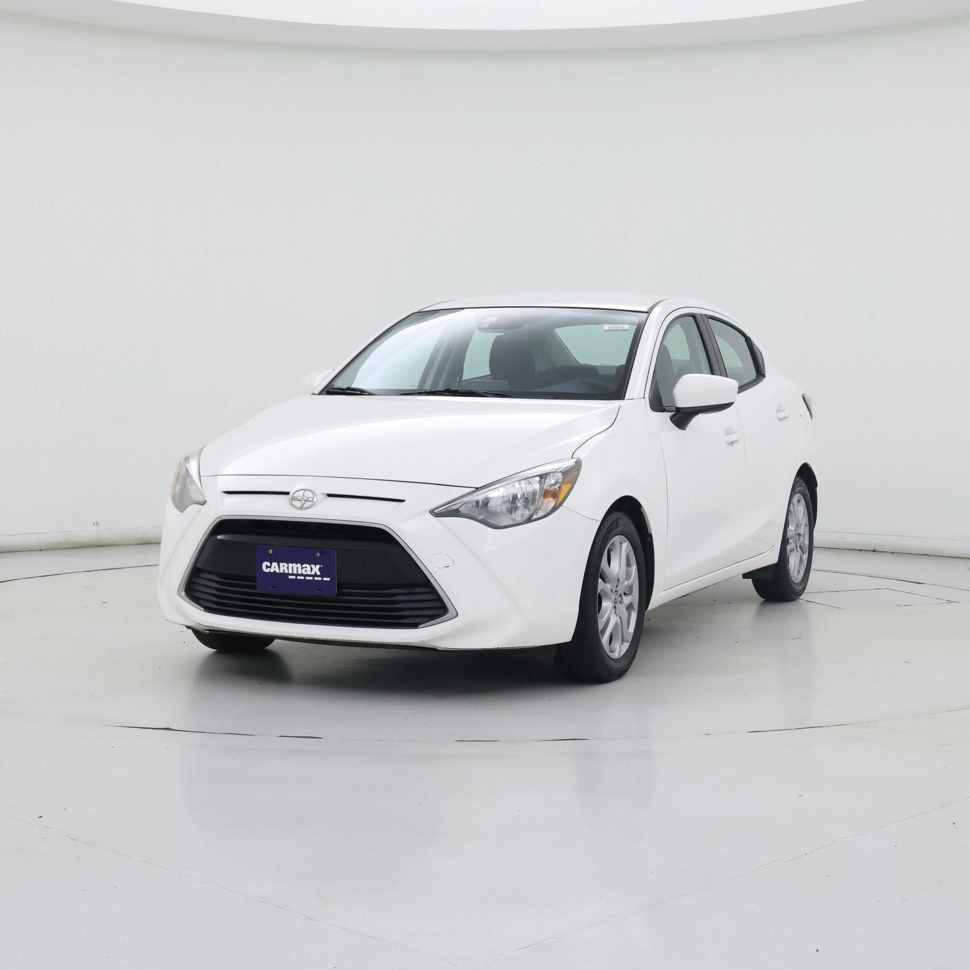 Thumbnail: 2016 Scion iA - 4