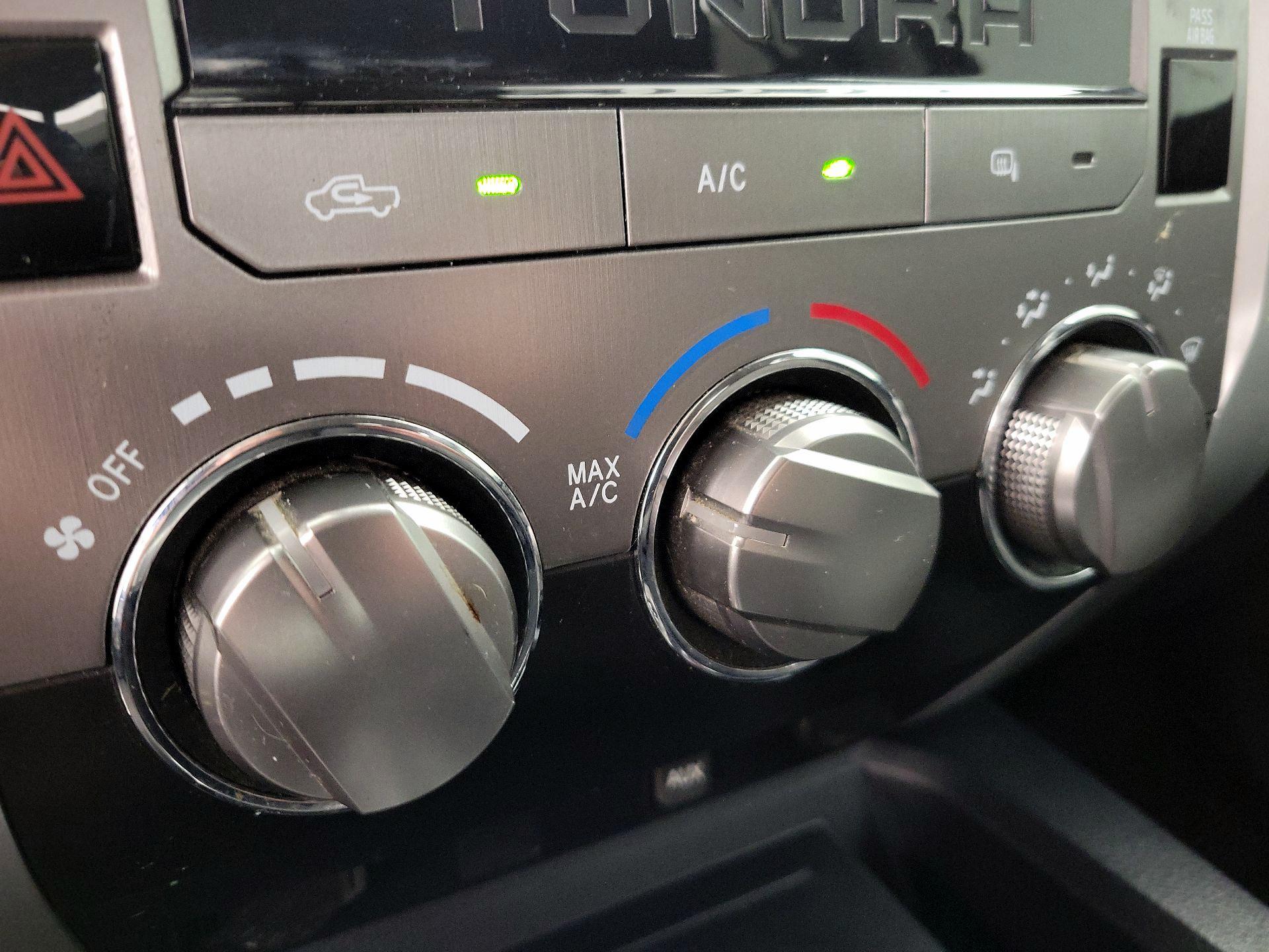 Thumbnail: 2019 Toyota Tundra - 16