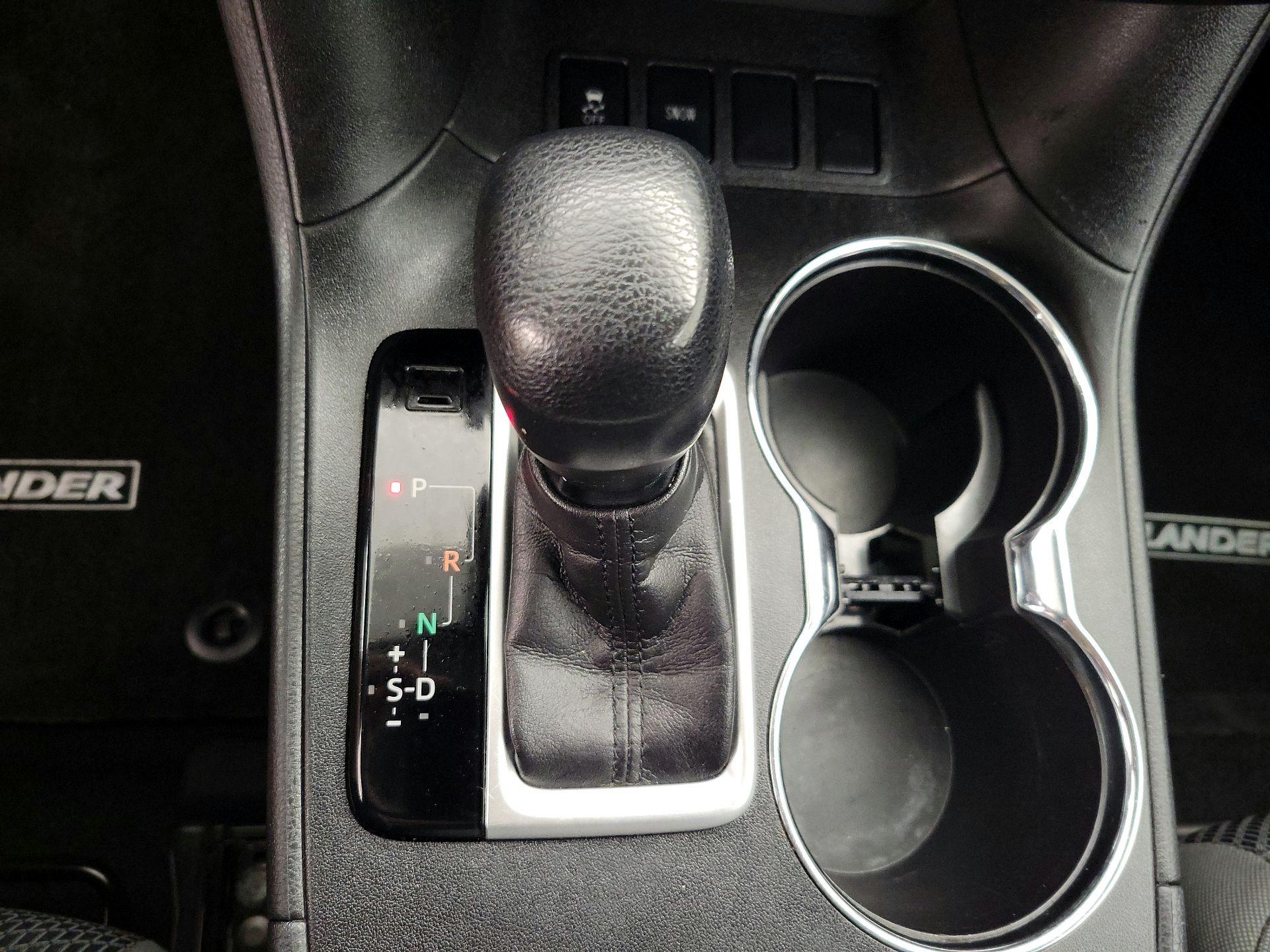 Thumbnail: 2017 Toyota Highlander - 17