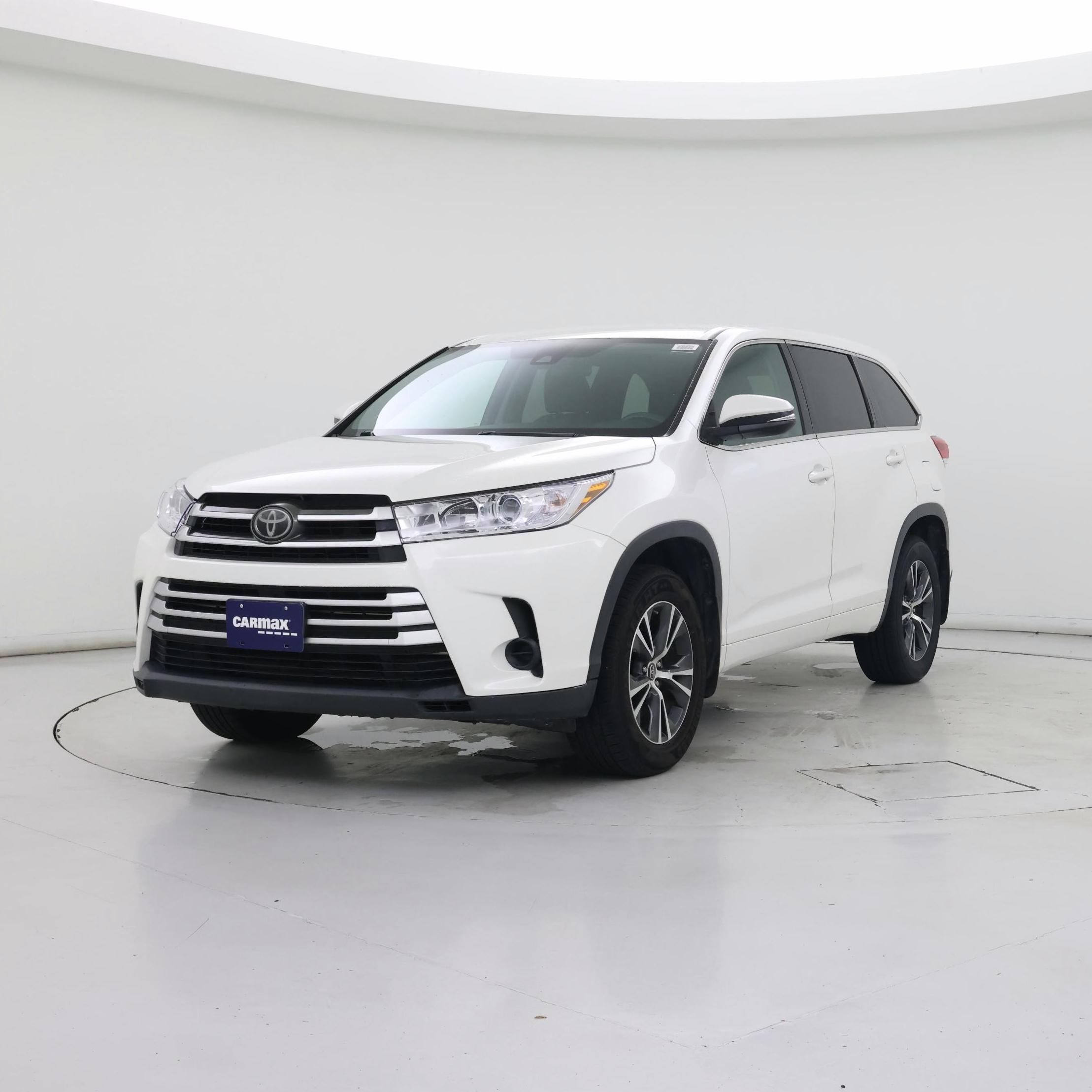Thumbnail: 2017 Toyota Highlander - 4