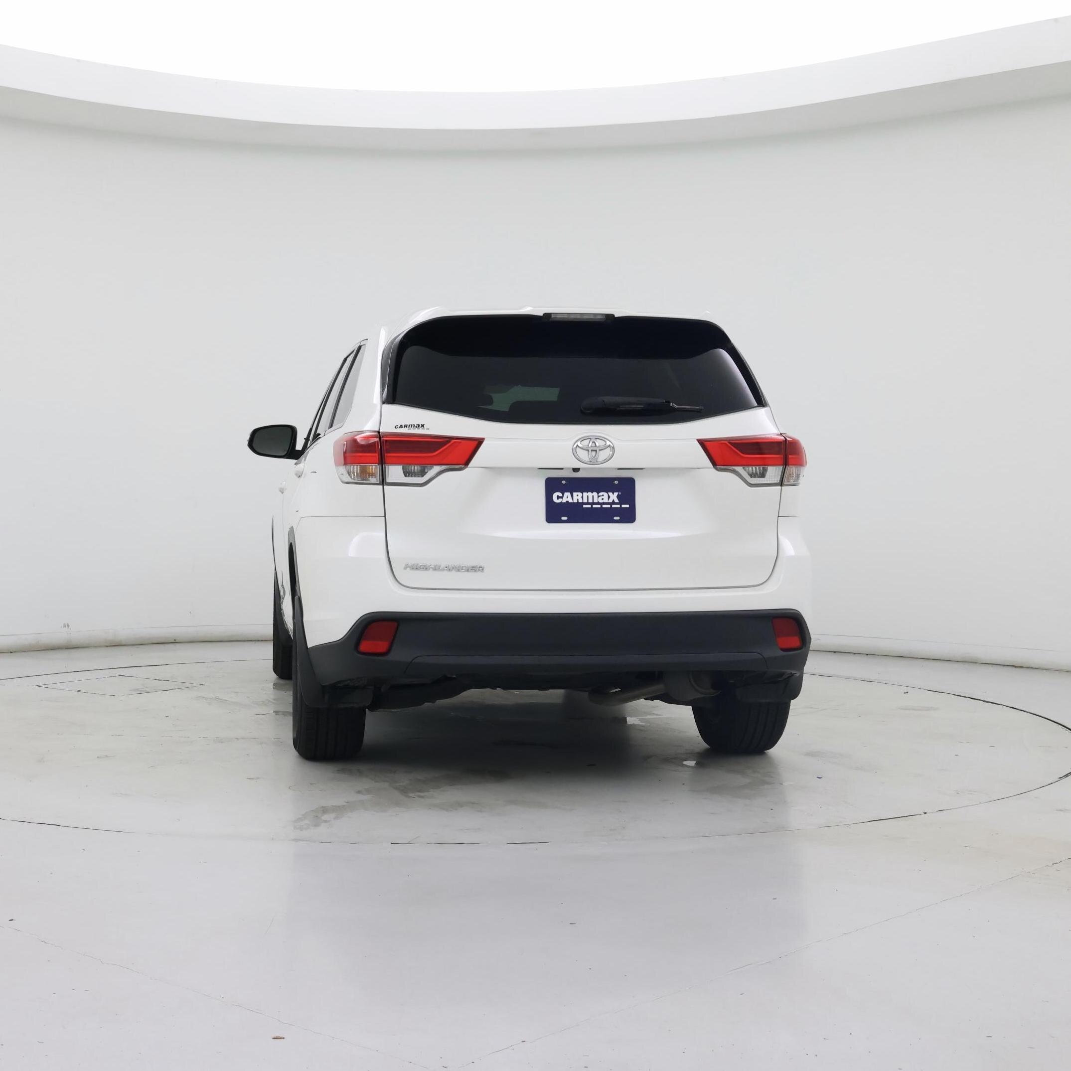 Thumbnail: 2017 Toyota Highlander - 6