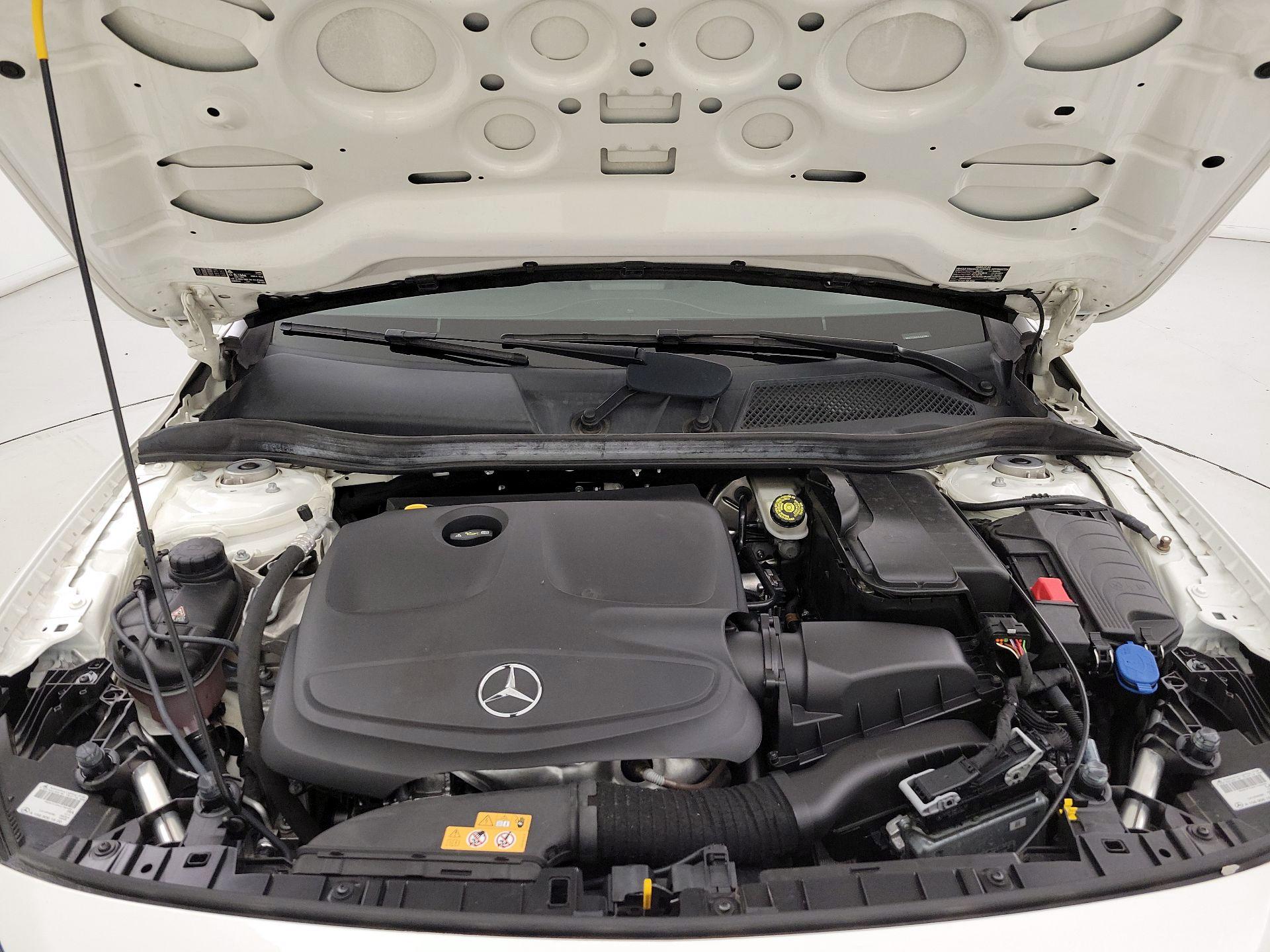 Thumbnail: 2020 Mercedes-Benz GLA - 20