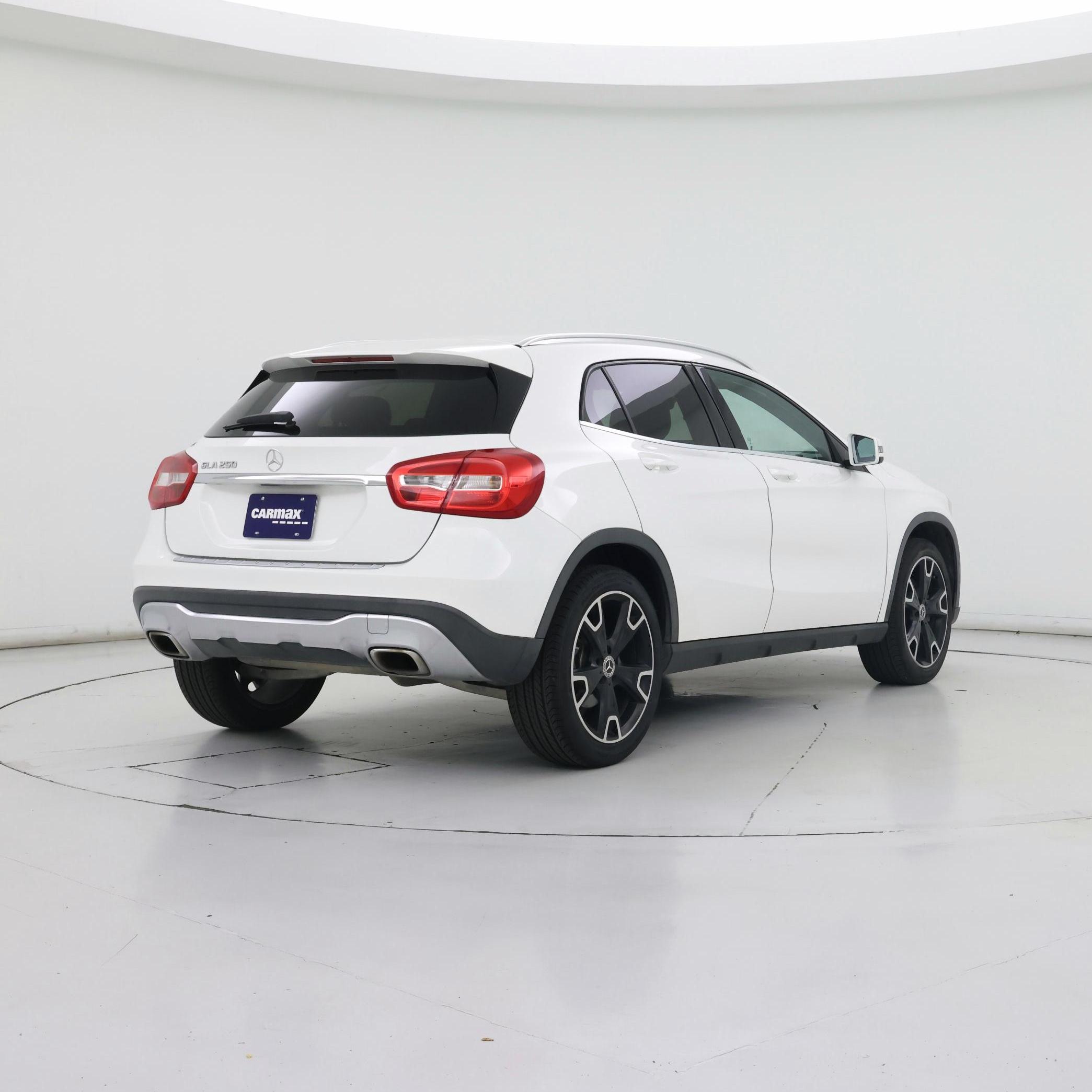 Thumbnail: 2020 Mercedes-Benz GLA - 8
