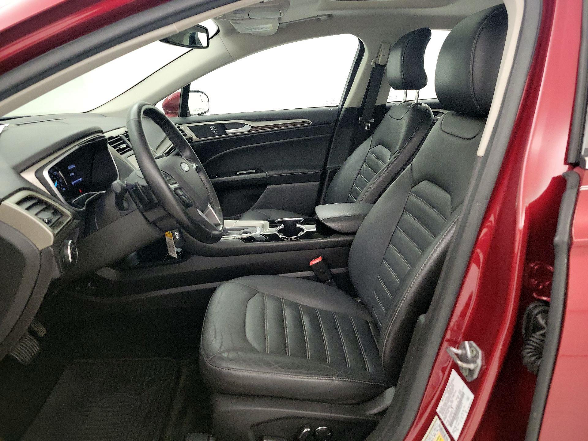 Thumbnail: 2016 Ford Fusion - 11