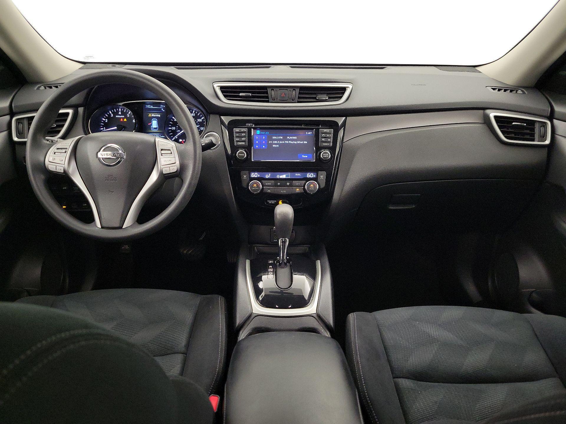 Thumbnail: 2016 Nissan Rogue - 9