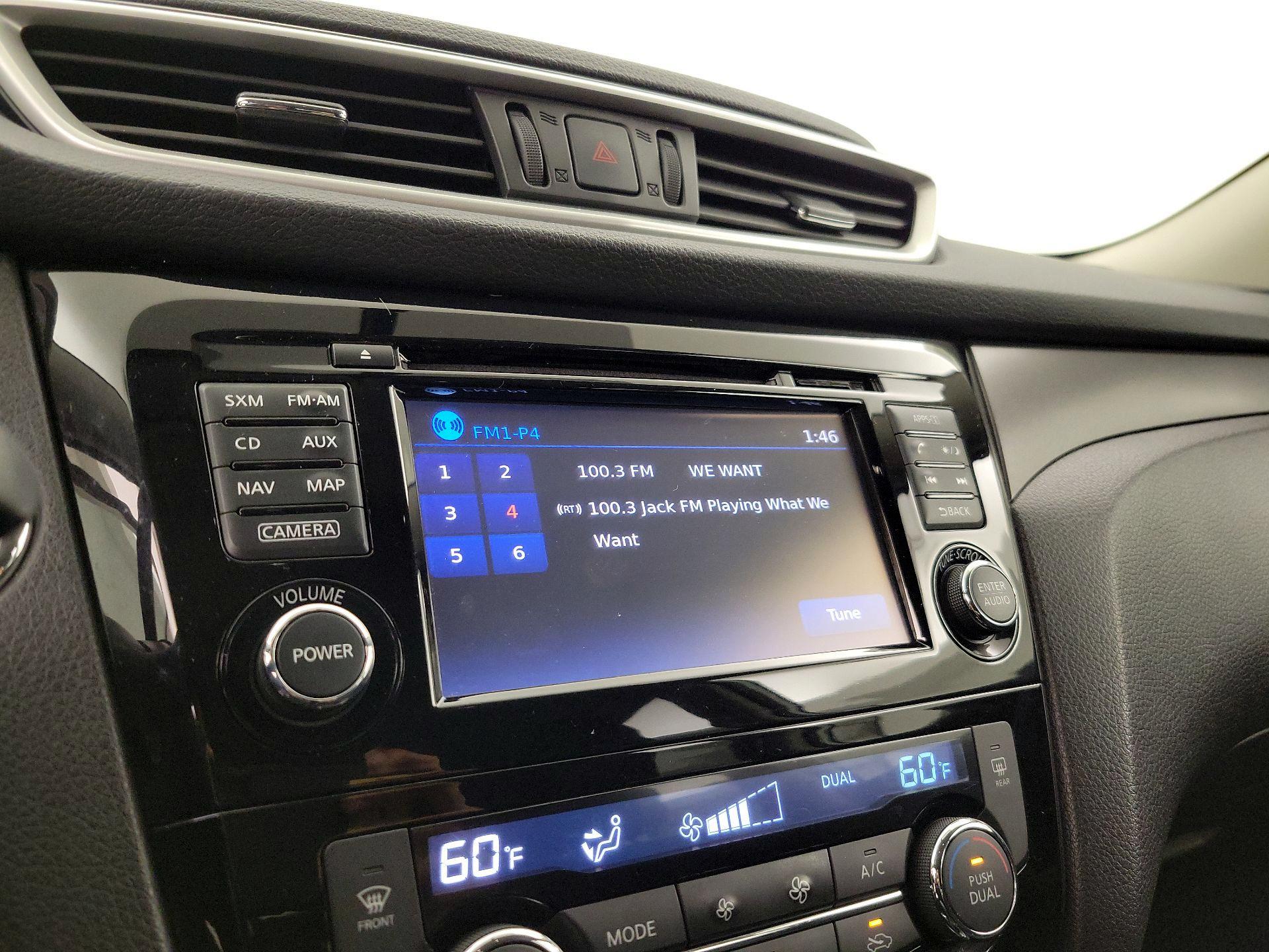 Thumbnail: 2016 Nissan Rogue - 15