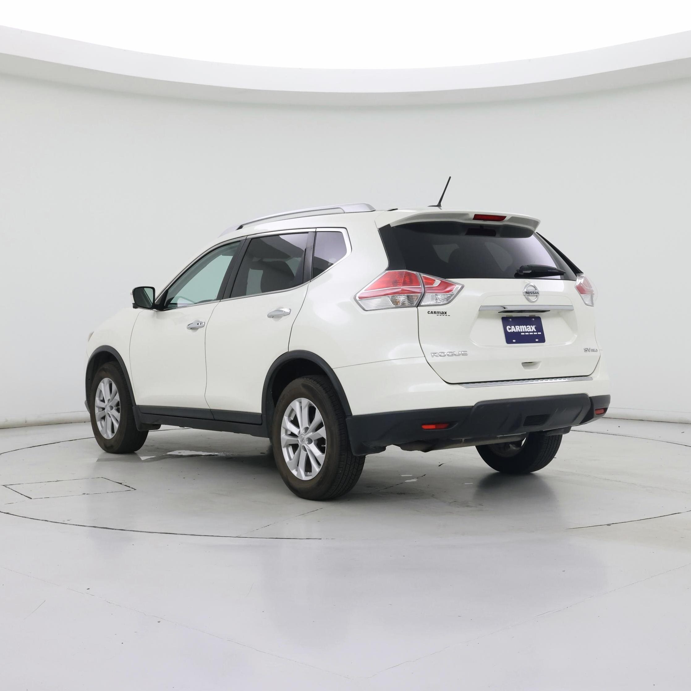 Thumbnail: 2016 Nissan Rogue - 2