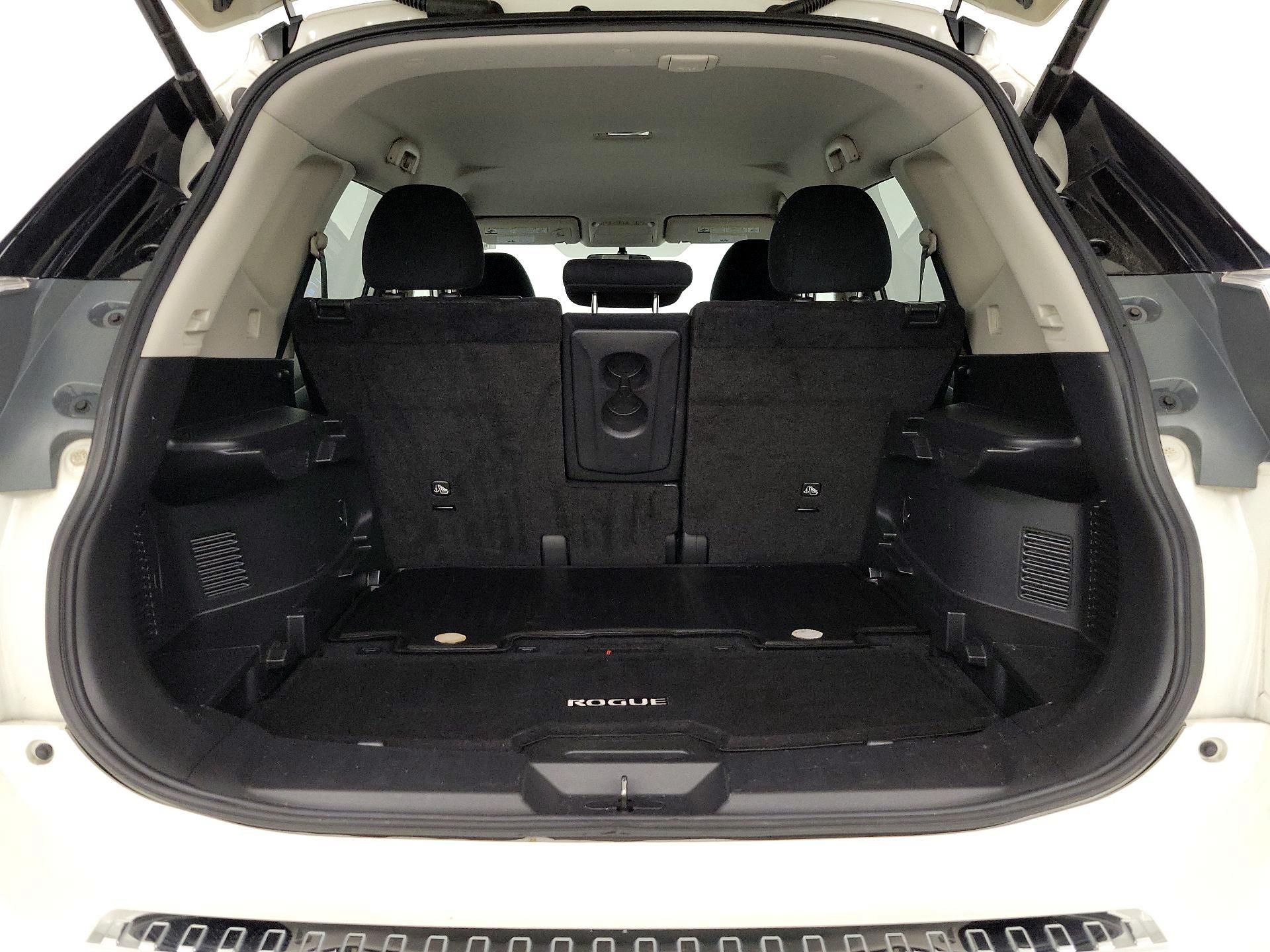 Thumbnail: 2016 Nissan Rogue - 19