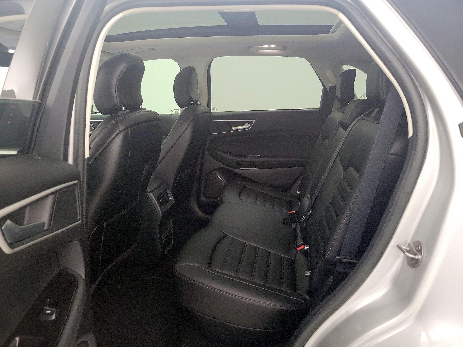 Thumbnail: 2019 Ford Edge - 19