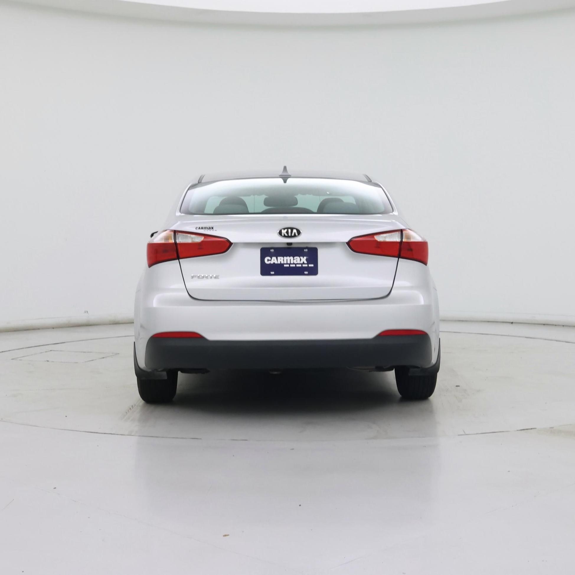 Thumbnail: 2016 Kia Forte - 6
