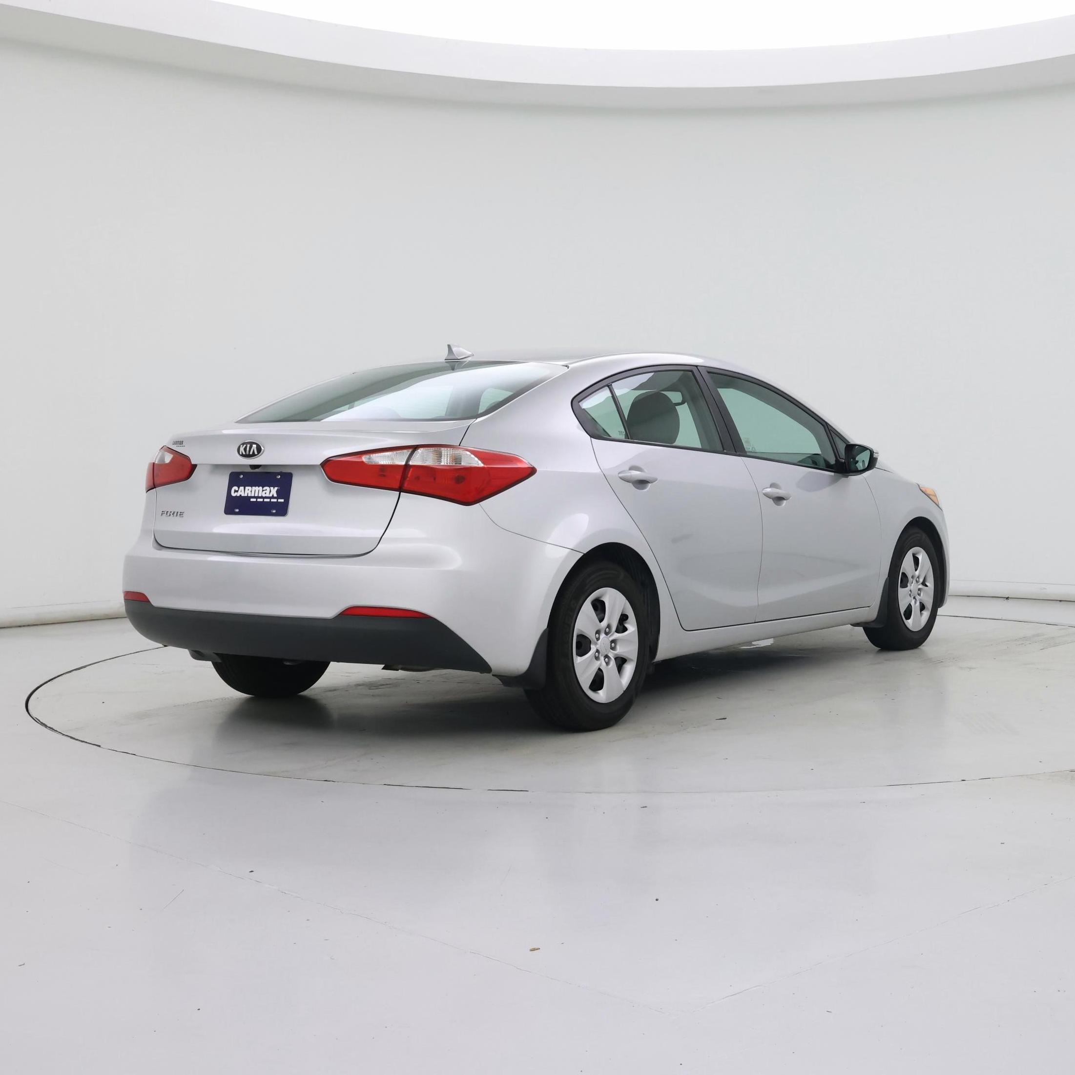 Thumbnail: 2016 Kia Forte - 8