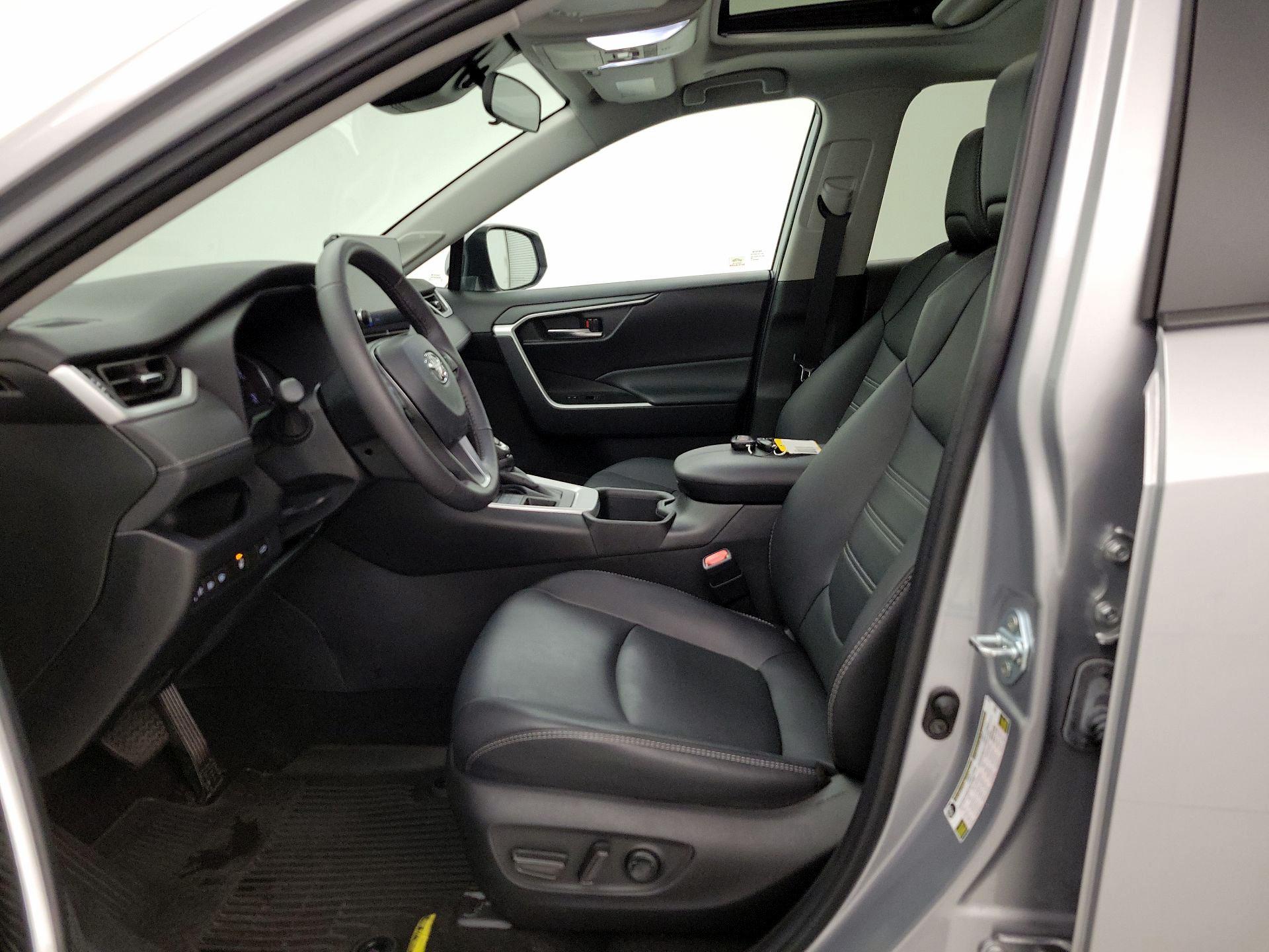 Thumbnail: 2024 Toyota RAV4 - 11