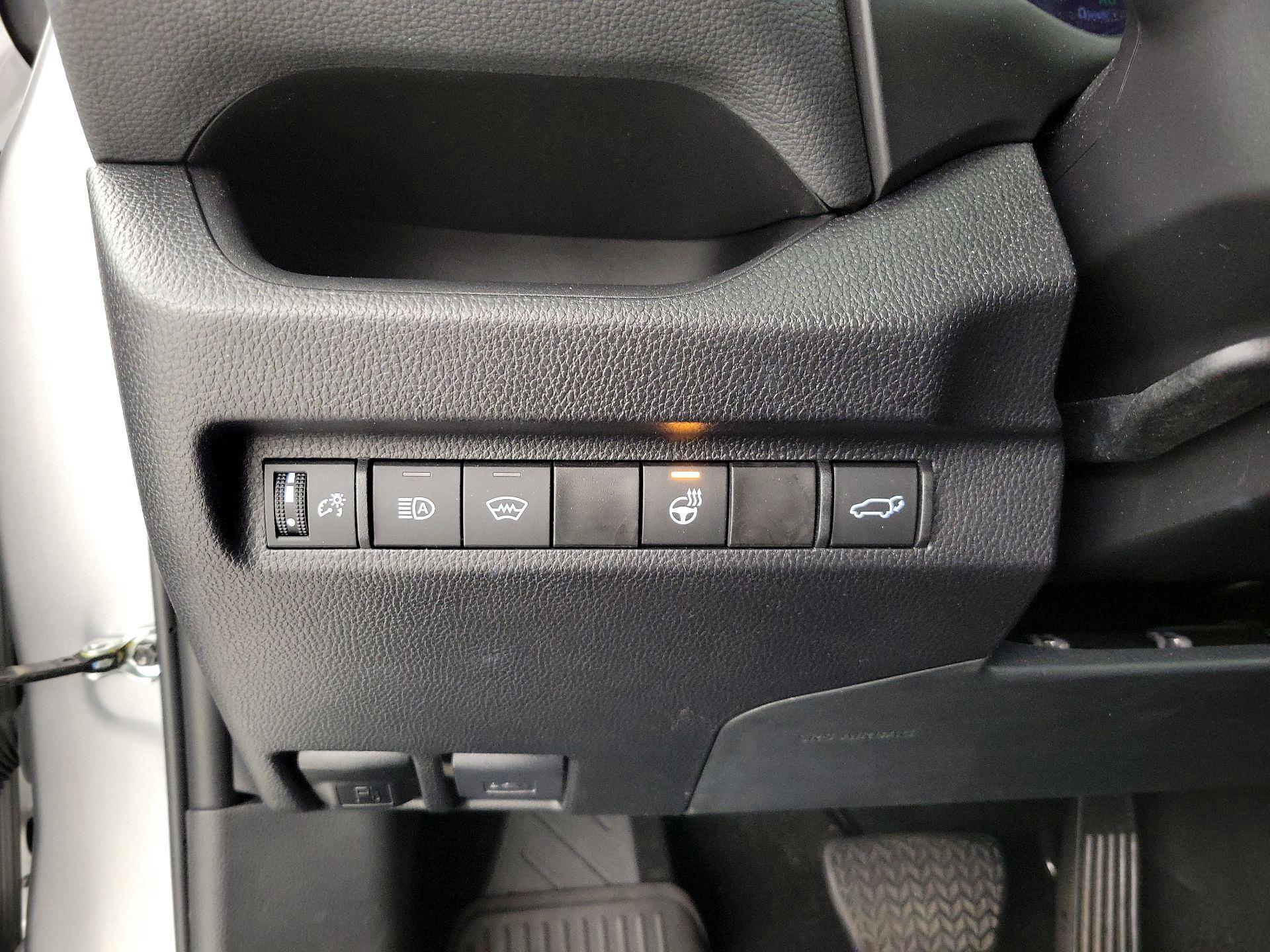 Thumbnail: 2024 Toyota RAV4 - 13