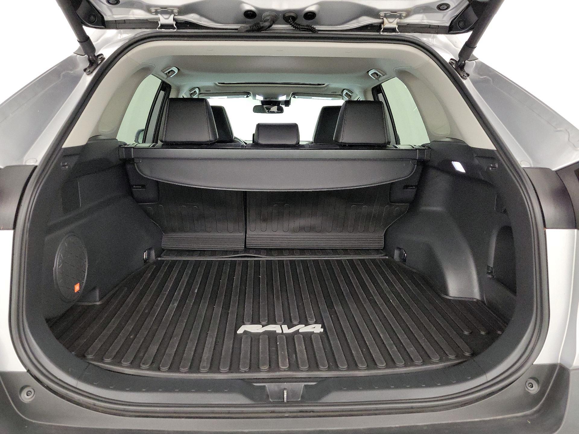 Thumbnail: 2024 Toyota RAV4 - 20