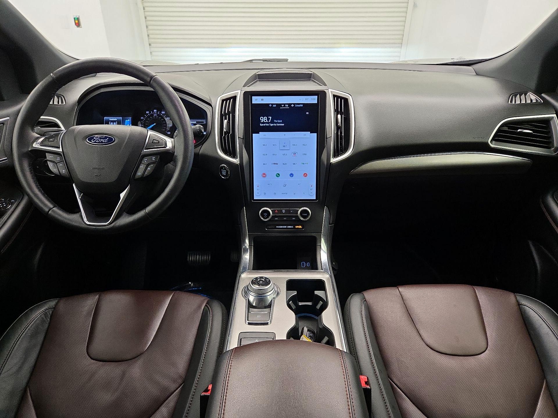 Thumbnail: 2022 Ford Edge - 9