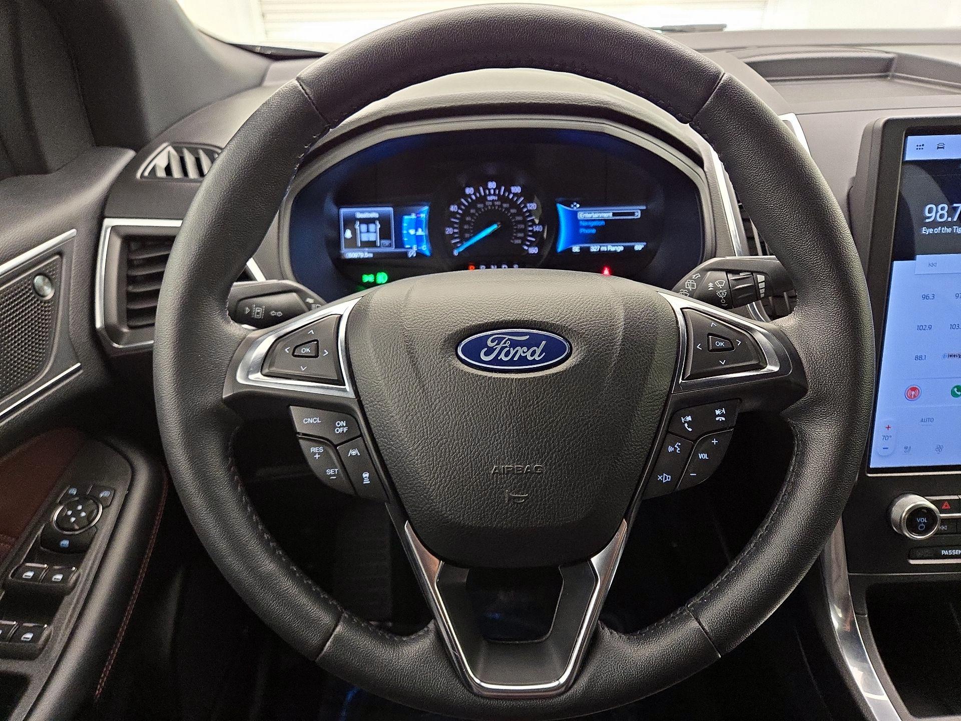 Thumbnail: 2022 Ford Edge - 10