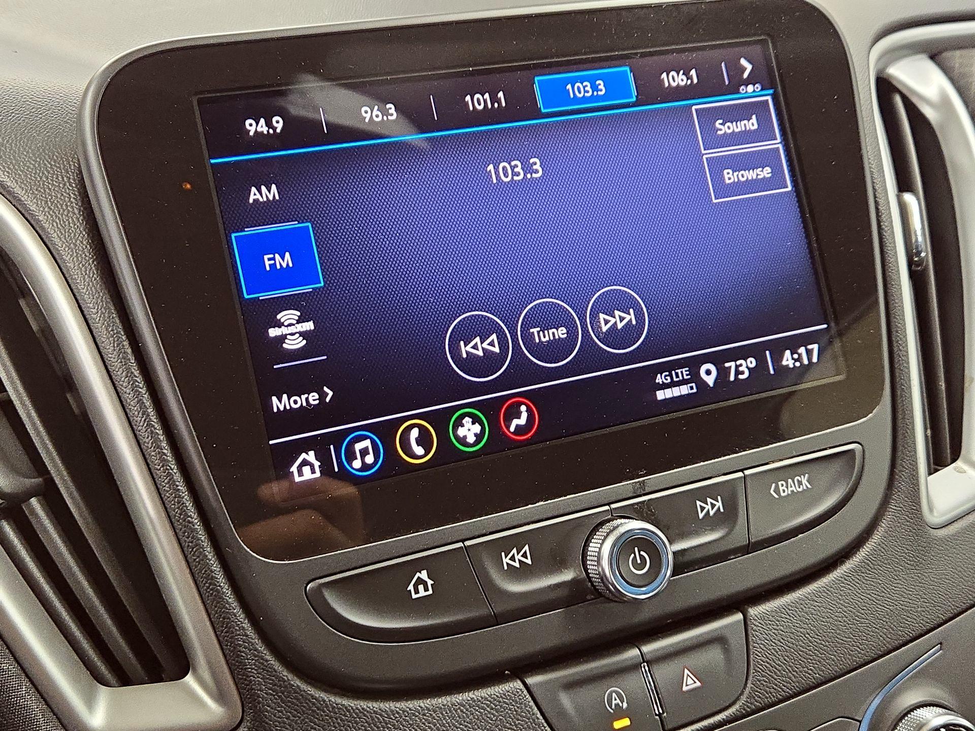 Thumbnail: 2022 Chevrolet Malibu - 15