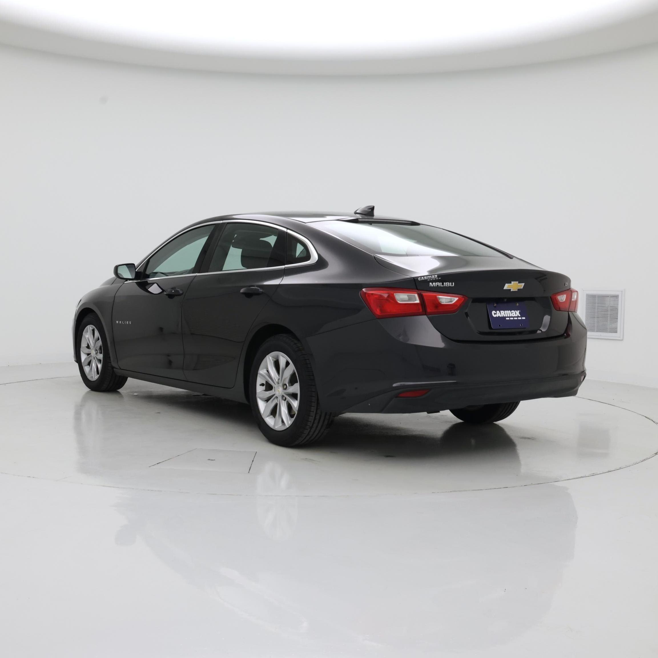 Thumbnail: 2023 Chevrolet Malibu - 2