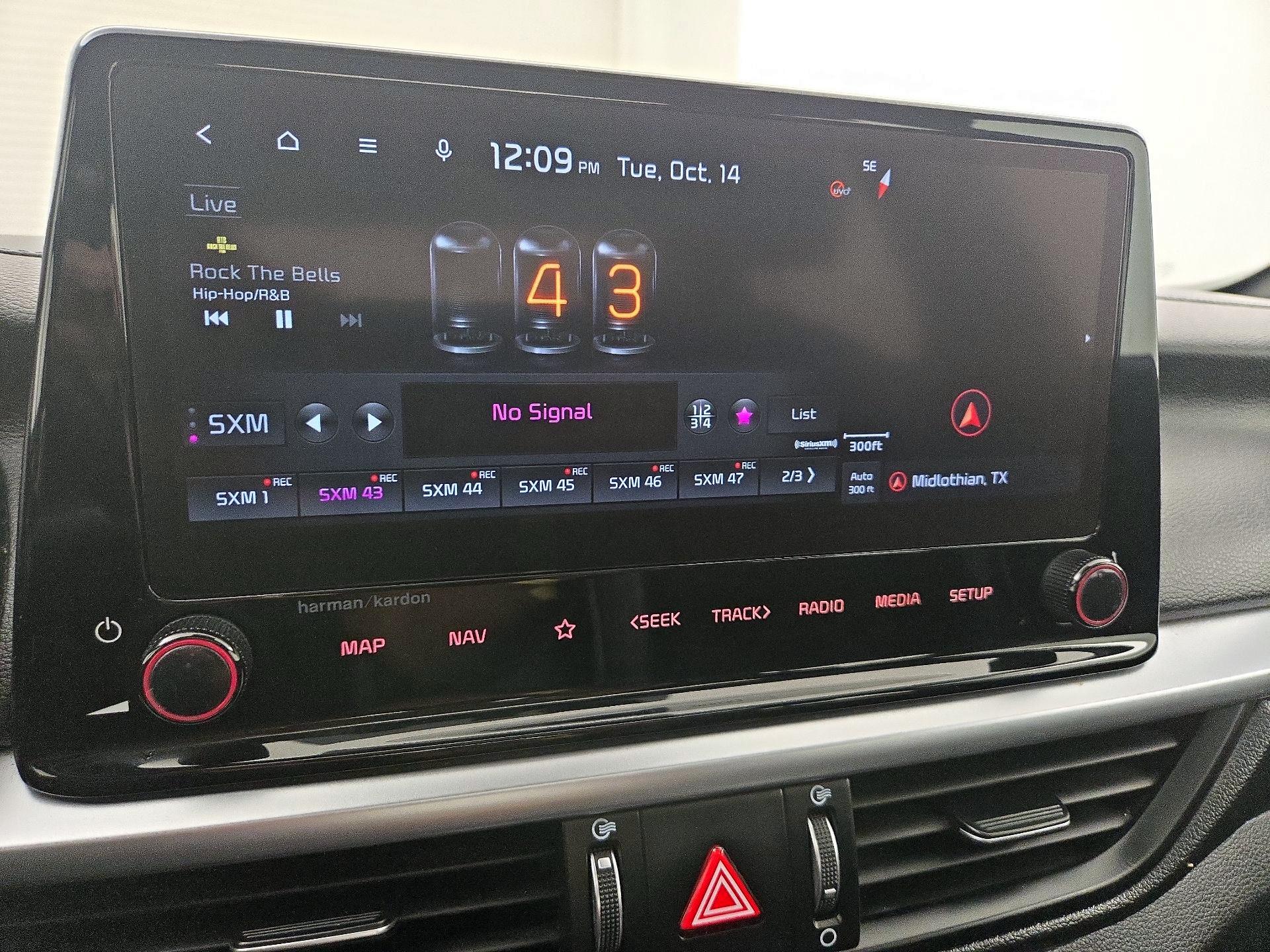 Thumbnail: 2022 Kia Forte - 16