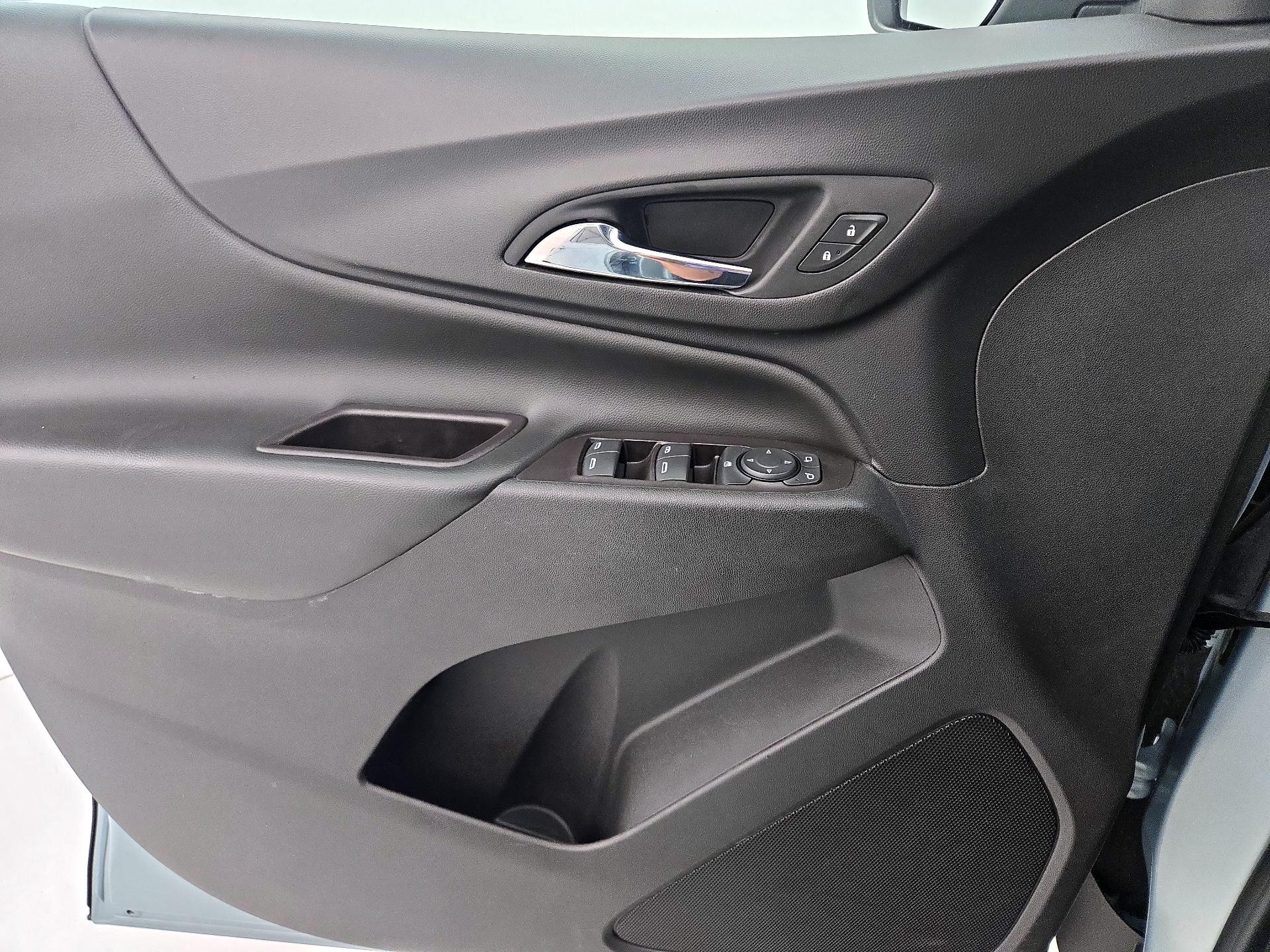 Thumbnail: 2022 Chevrolet Equinox - 12
