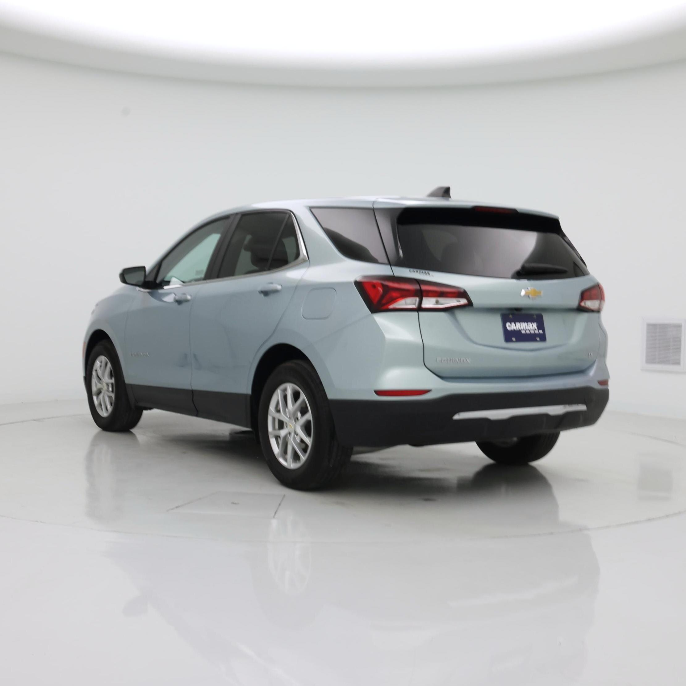Thumbnail: 2022 Chevrolet Equinox - 2
