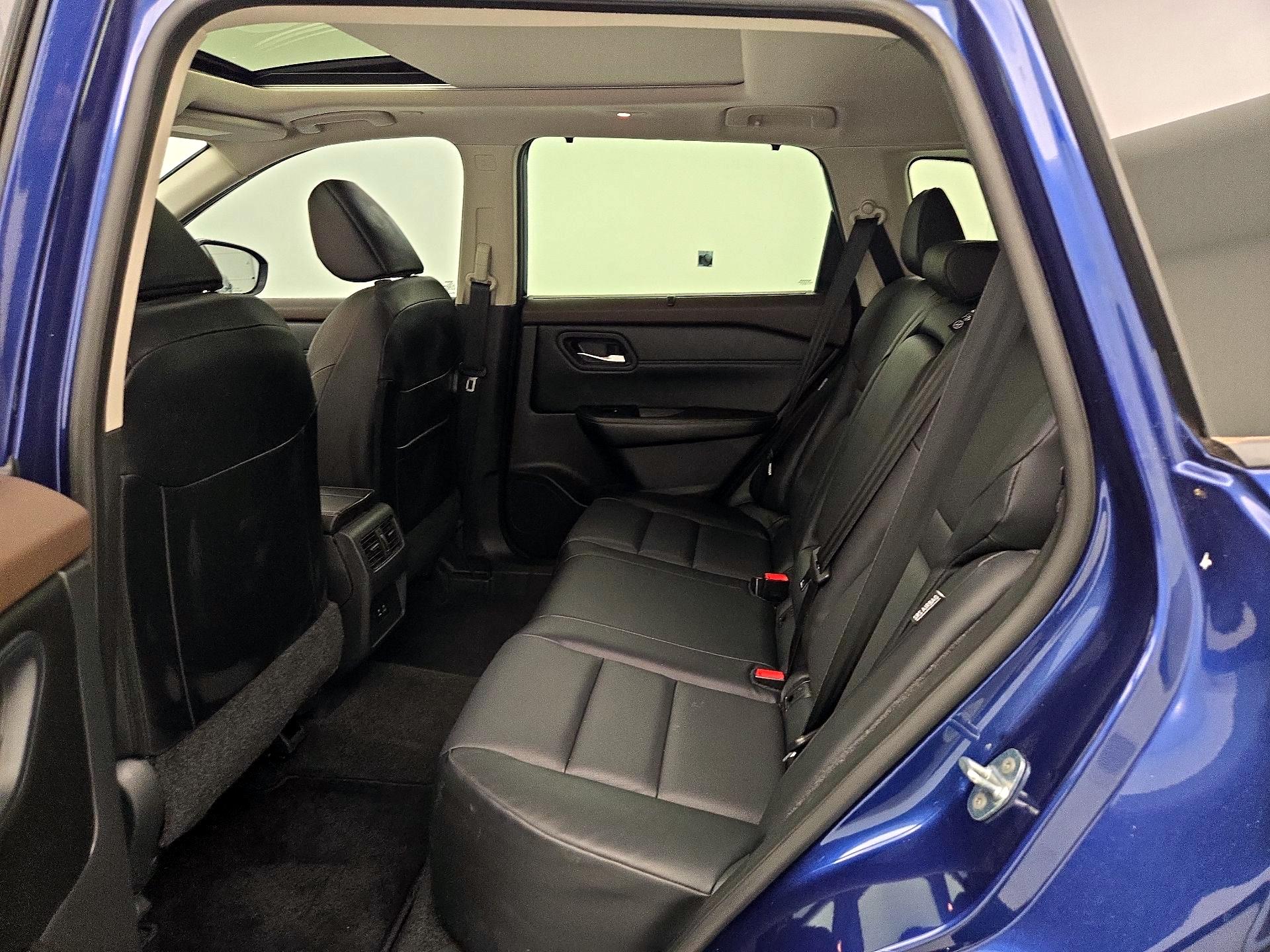 Thumbnail: 2023 Nissan Rogue - 20