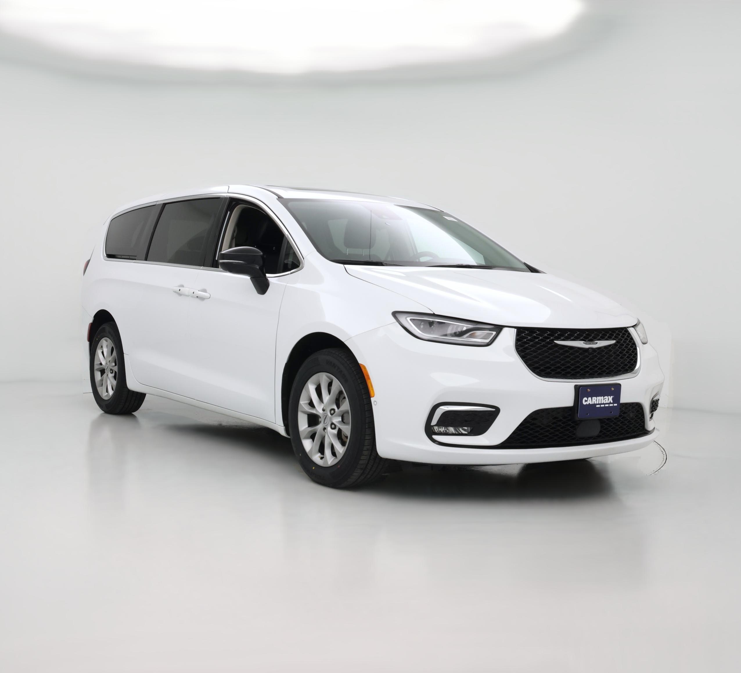 Thumbnail: 2024 Chrysler Pacifica - 1