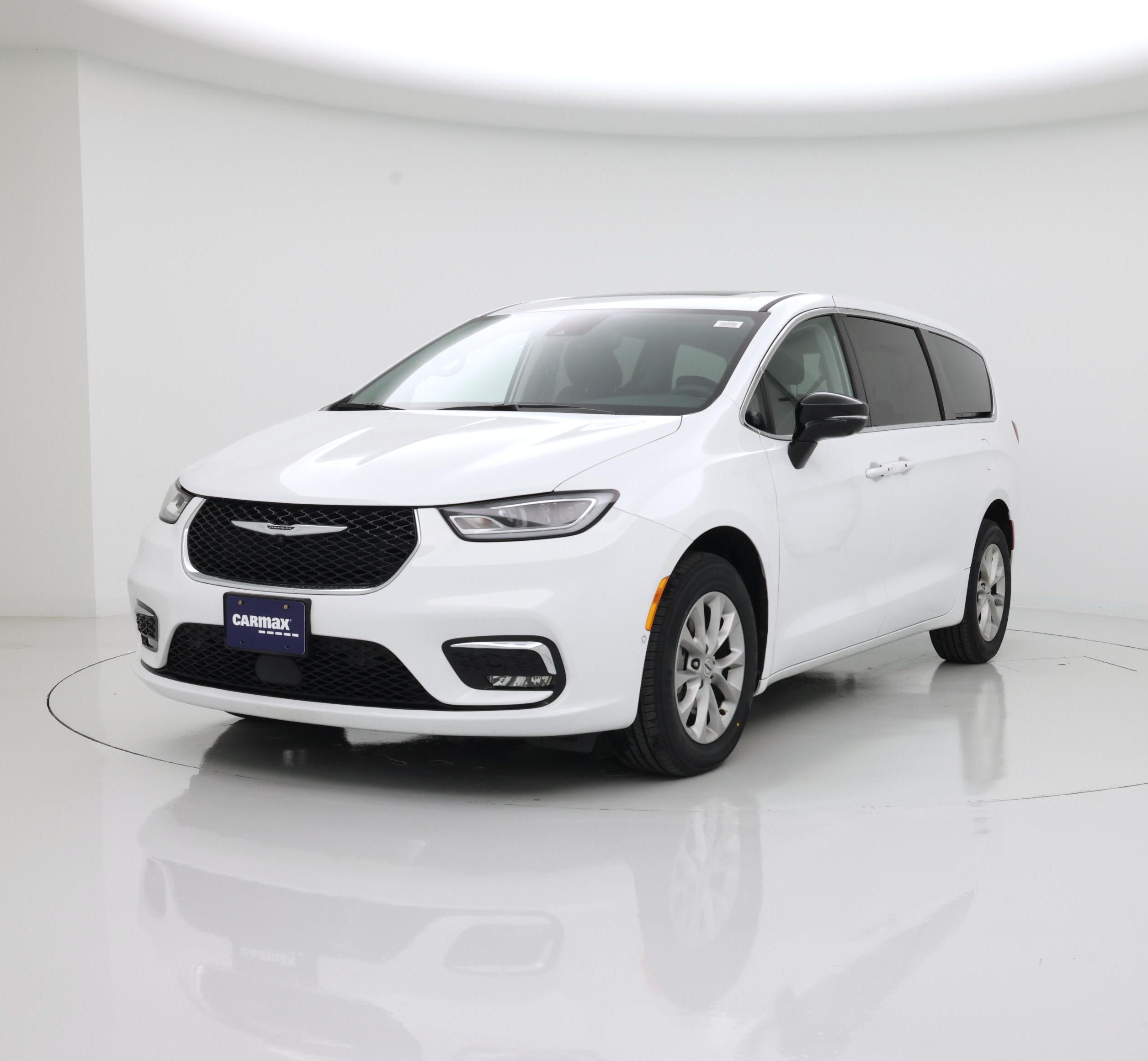 Thumbnail: 2024 Chrysler Pacifica - 4