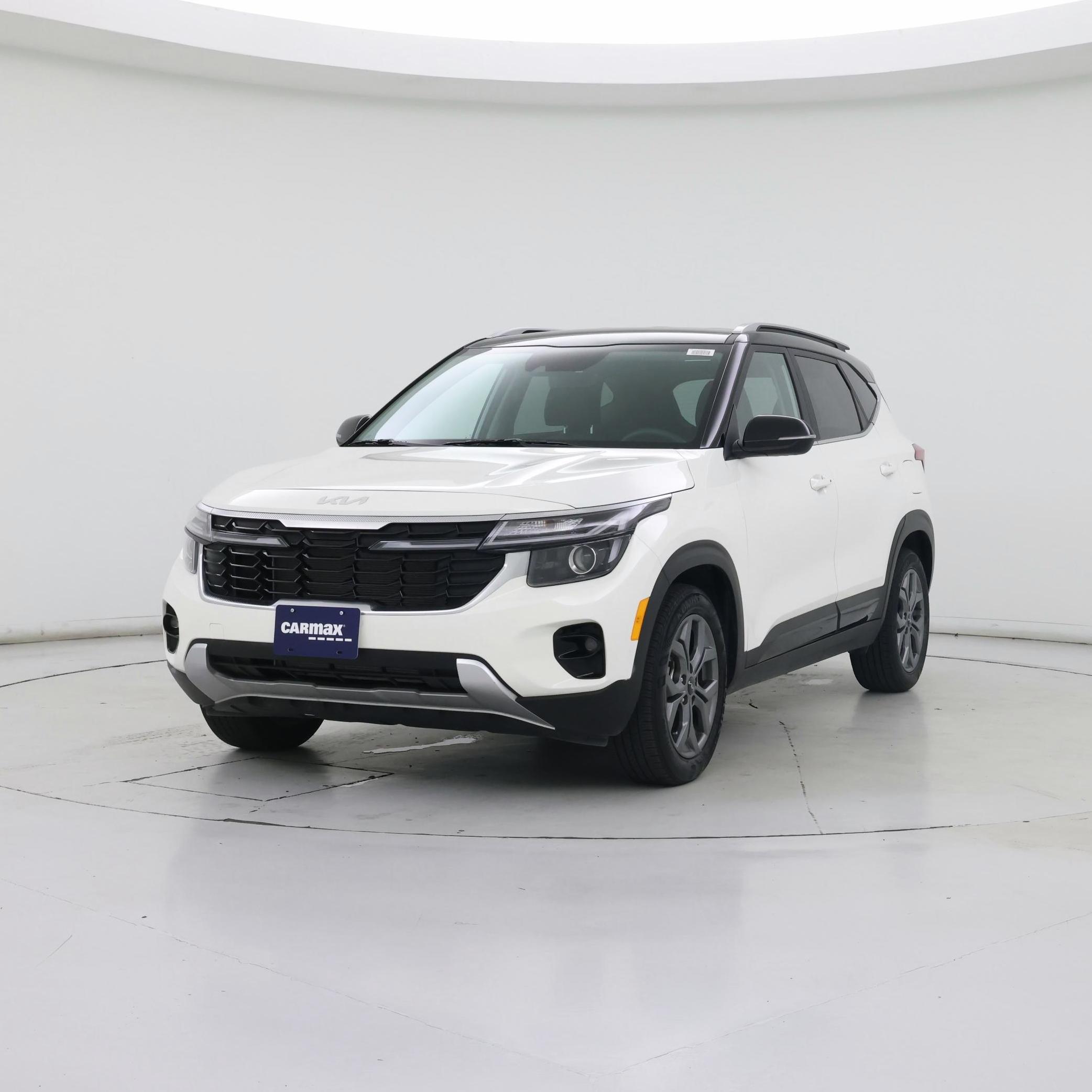 Thumbnail: 2024 Kia Seltos - 4