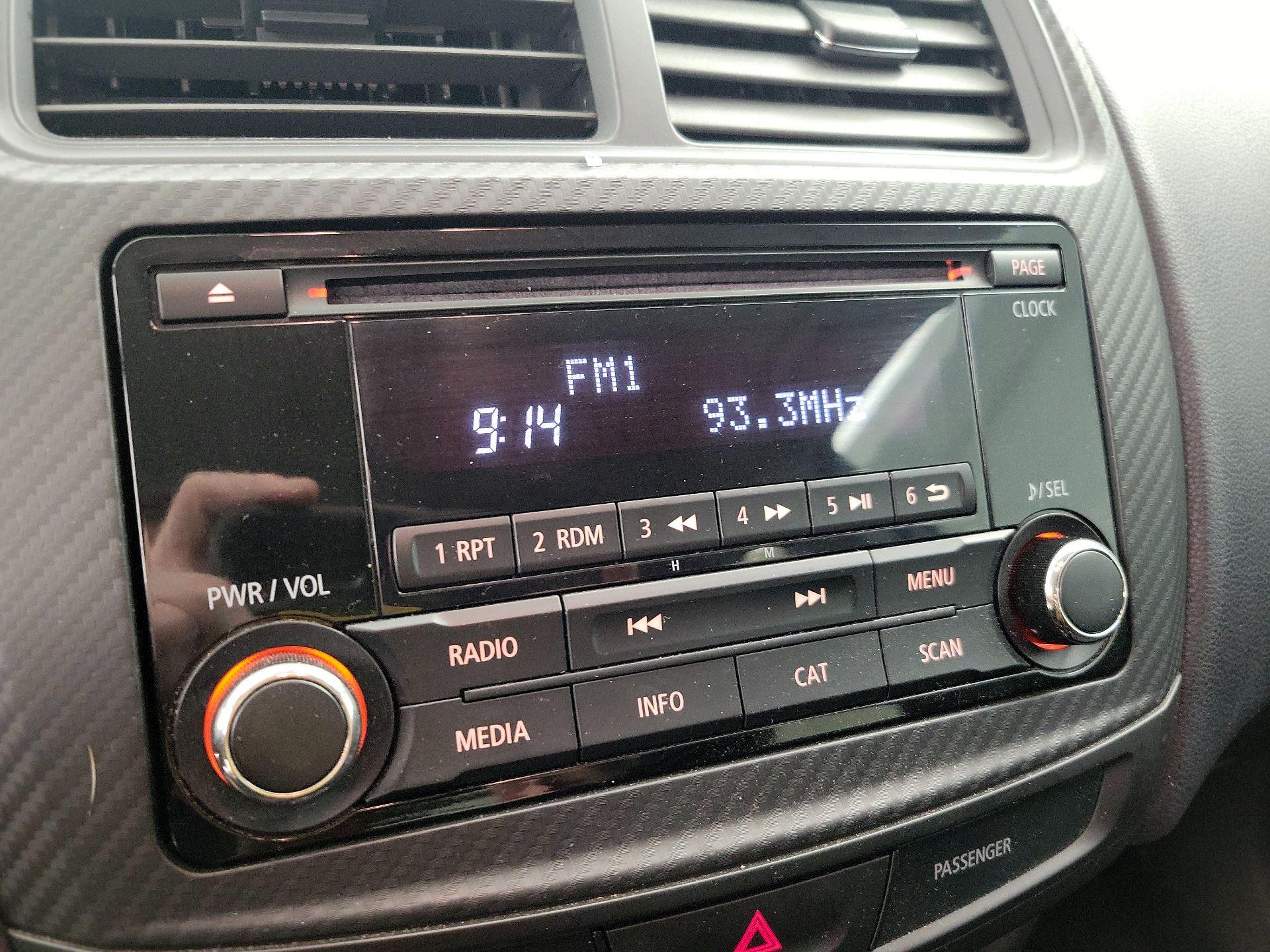 Thumbnail: 2015 Mitsubishi Outlander Sport - 14