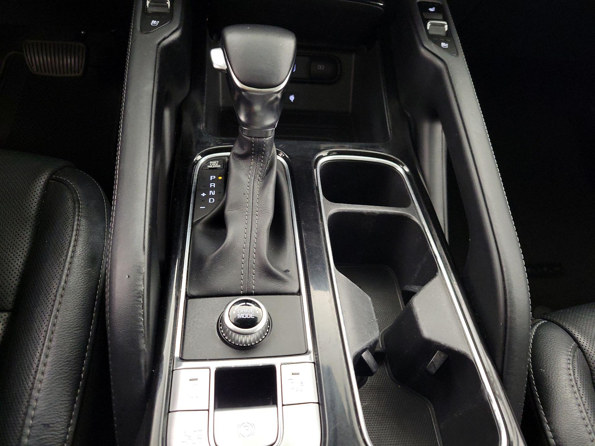 Thumbnail: 2021 Kia Telluride - 17